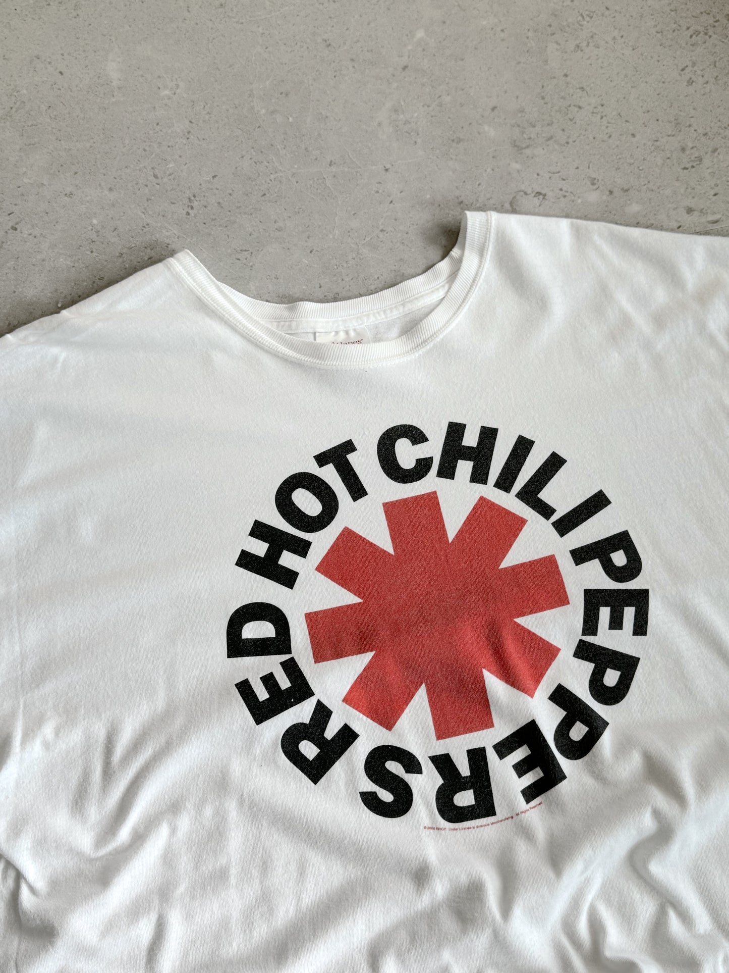 (Boxy XL) 2000’s Vintage Red Hot Chili peppers Tee