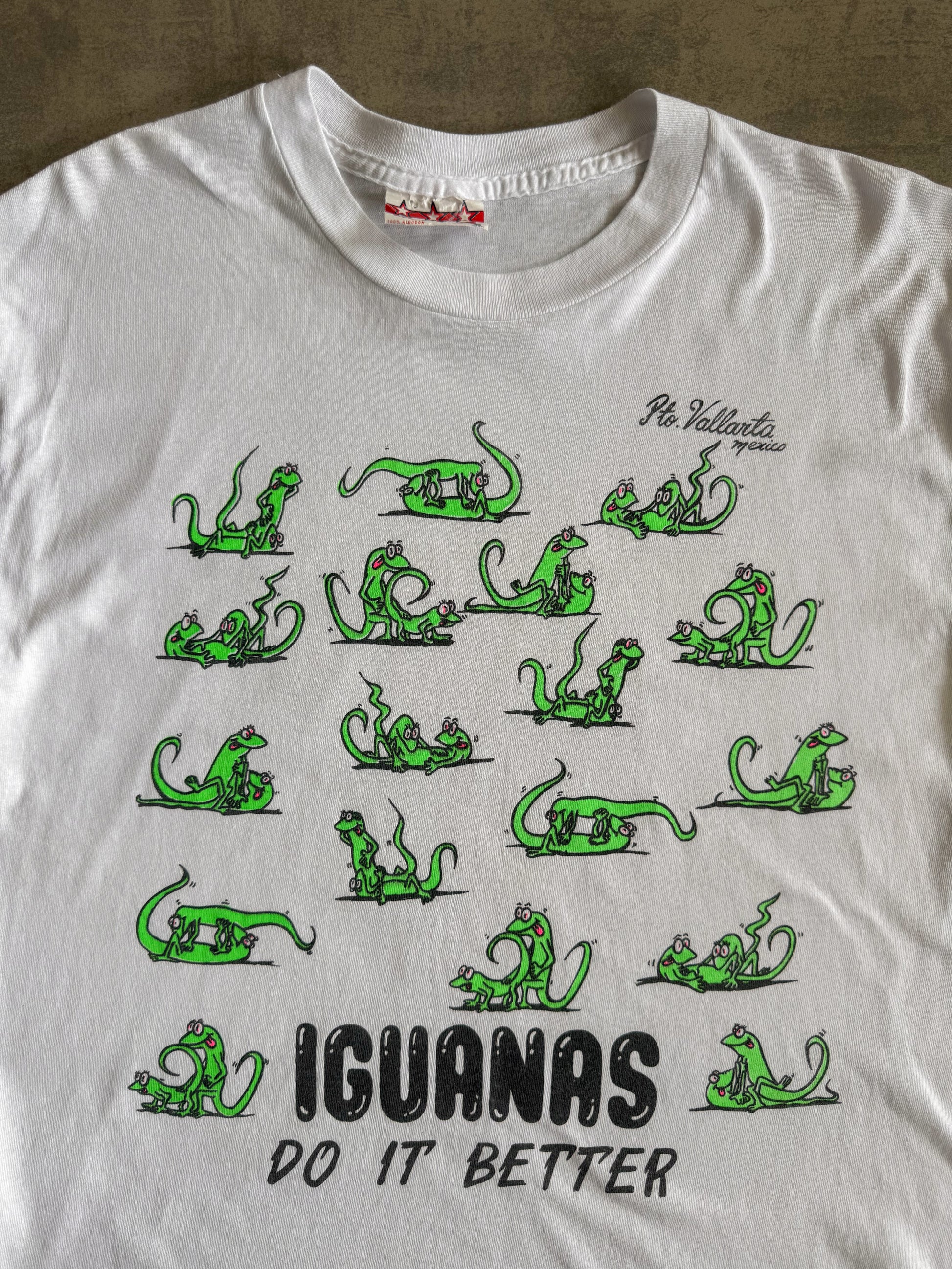 (L) 00’S VINTAGE IGUANA SEX POSITION TEE