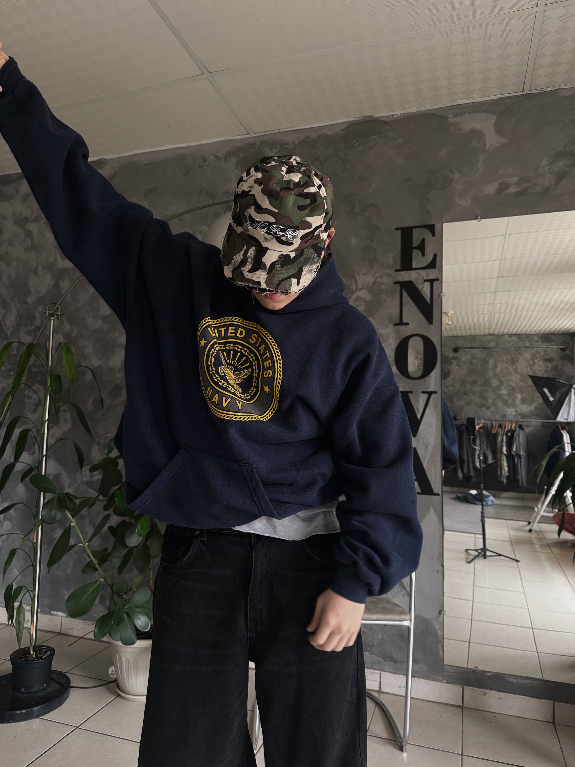 (BOXY L/XL) 80’S VINTAGE NAVY HOODIE