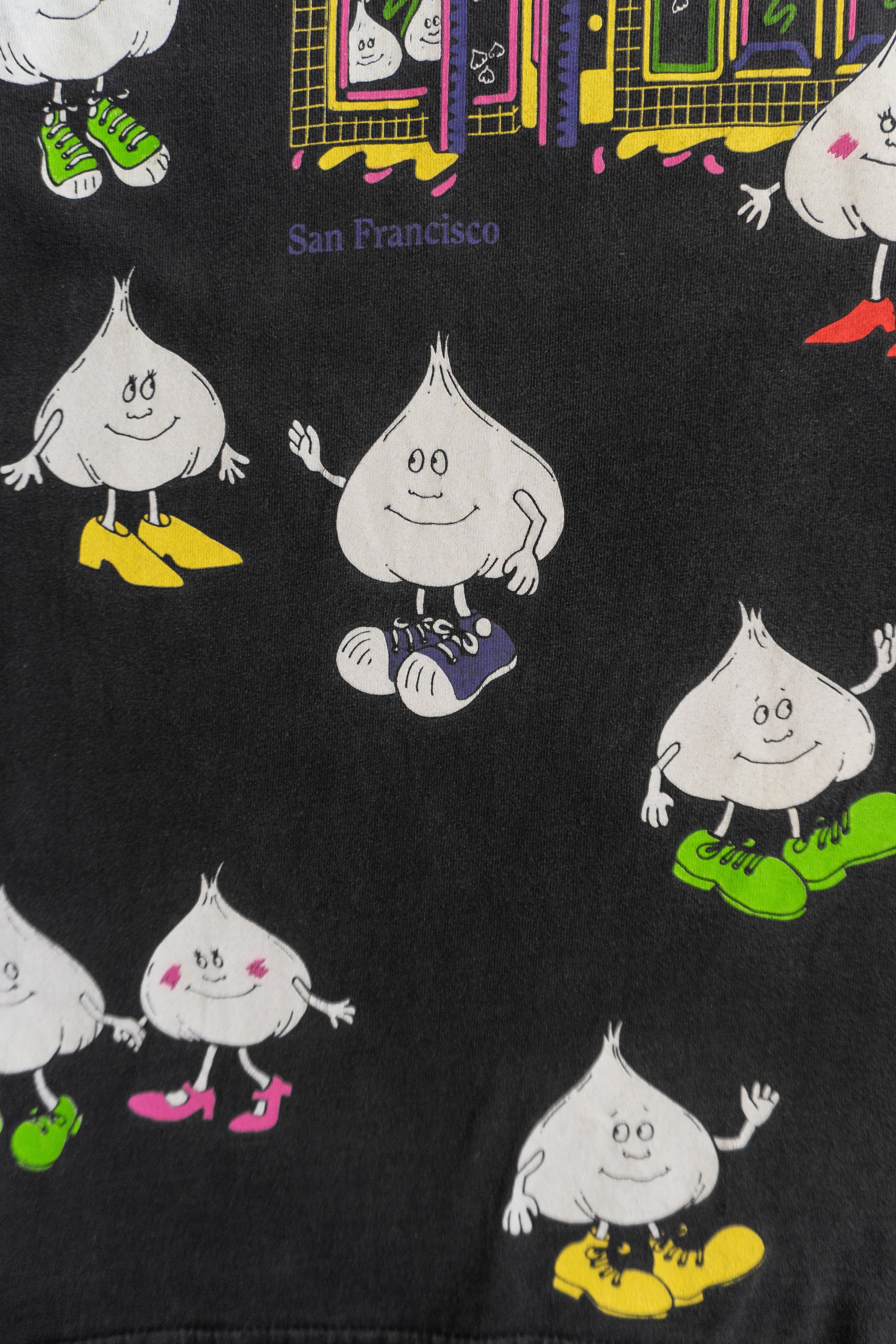 (L) 90’S VINTAGE STIKING ROSE AOP TEE