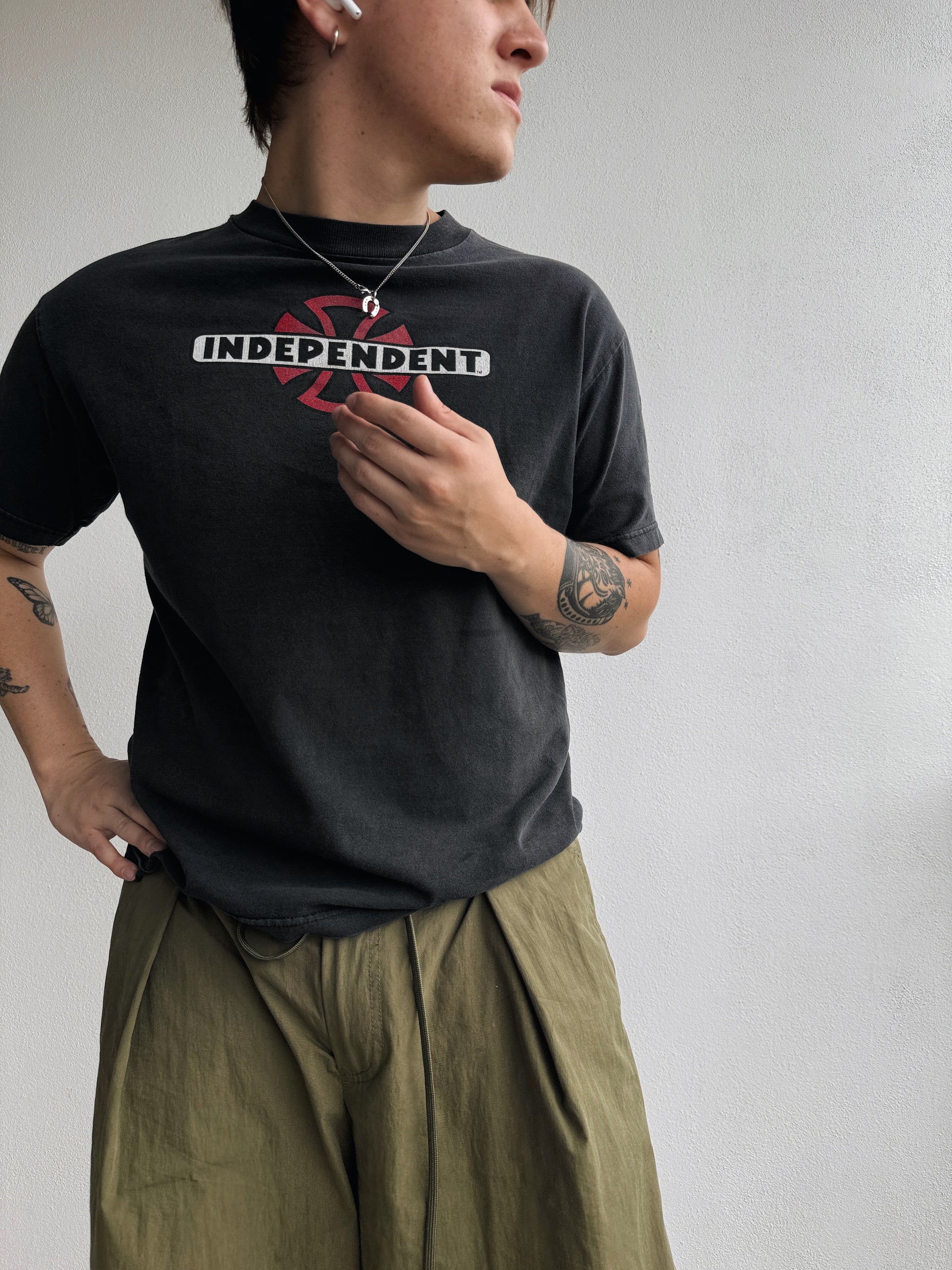 (M) VINTAGE INDEPENDENT FADED TEE