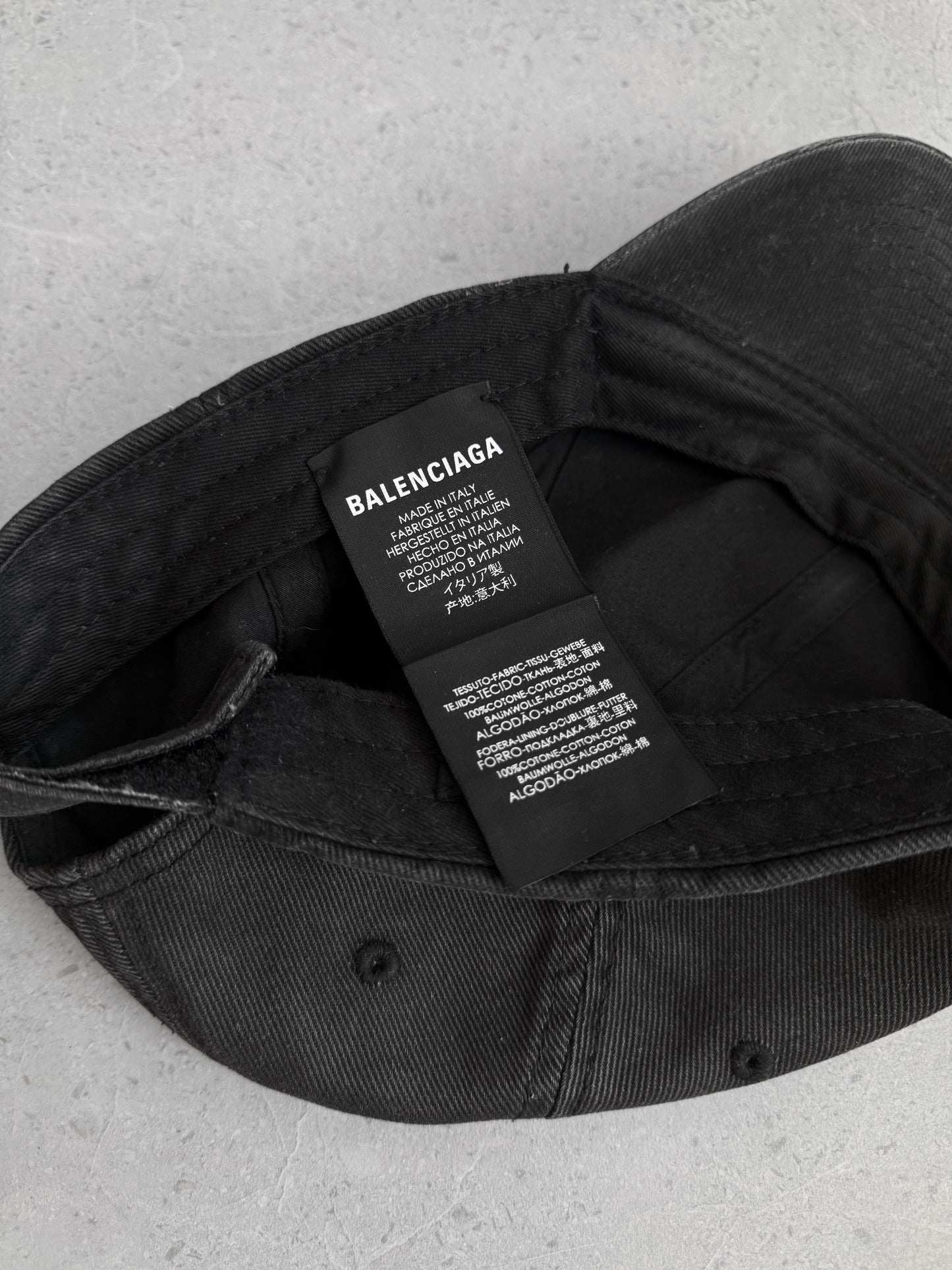 BALENCIAGA HAT