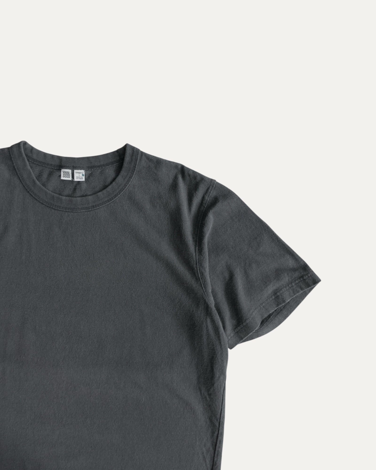 (L) UNIQLO BLANK TEE