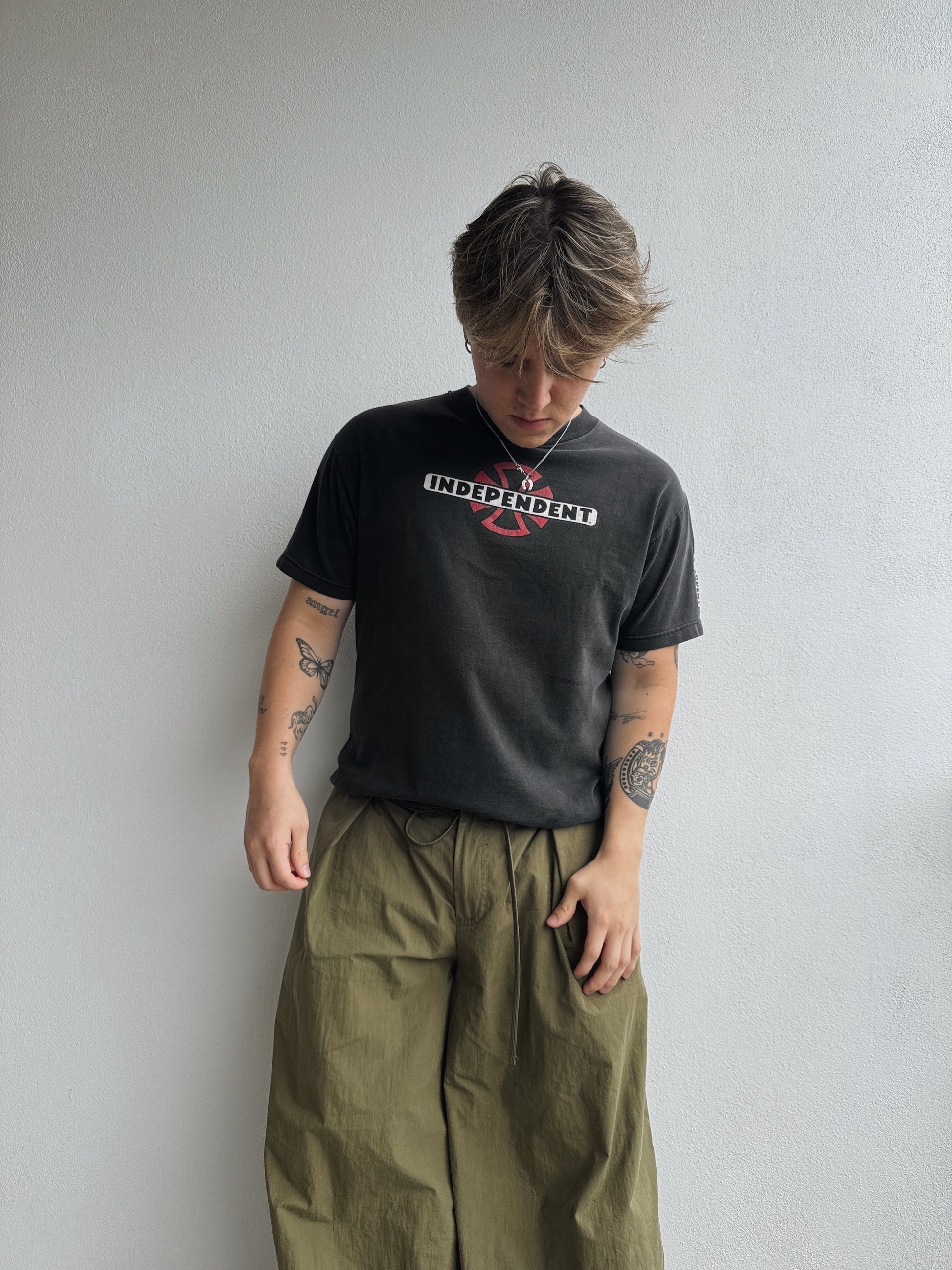 (M) VINTAGE INDEPENDENT FADED TEE