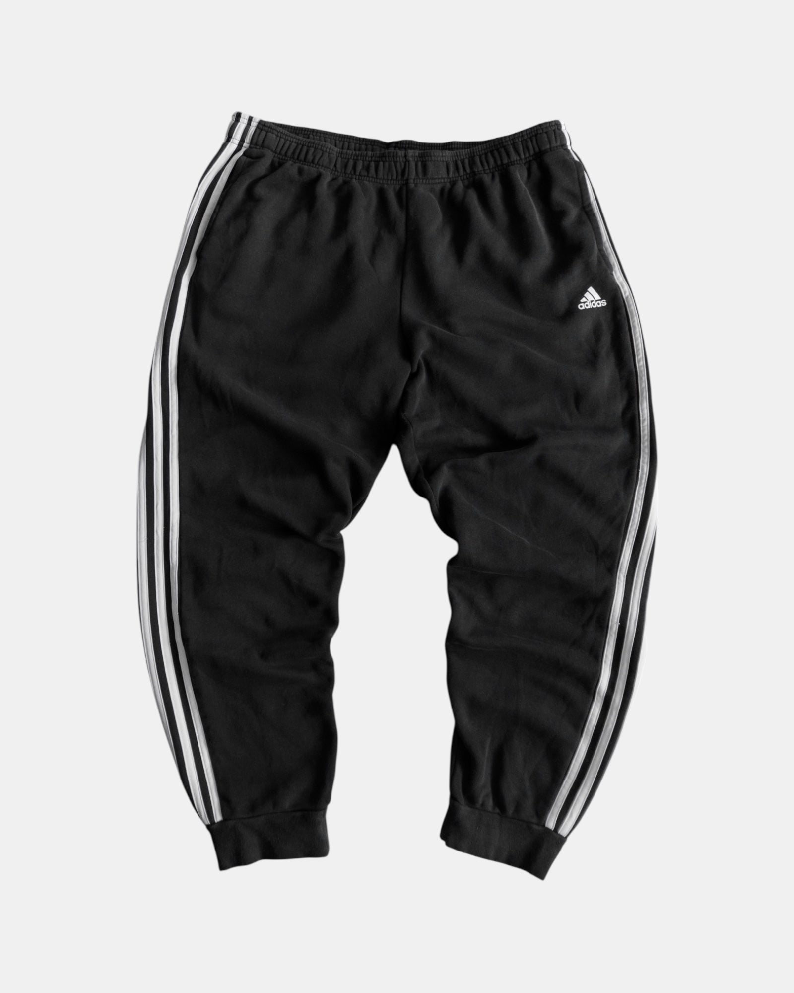 ADIDAS BLACK JOGGER - L