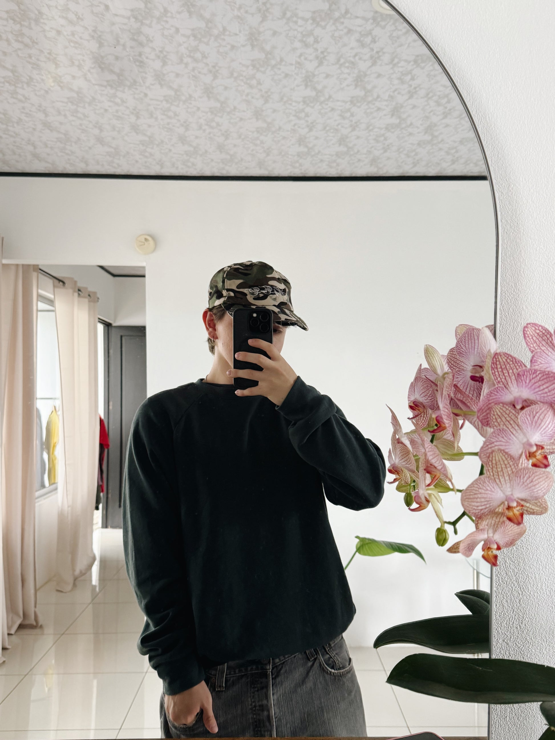 (M) VINTAGE NIKE DRI-FIT CREWNECK