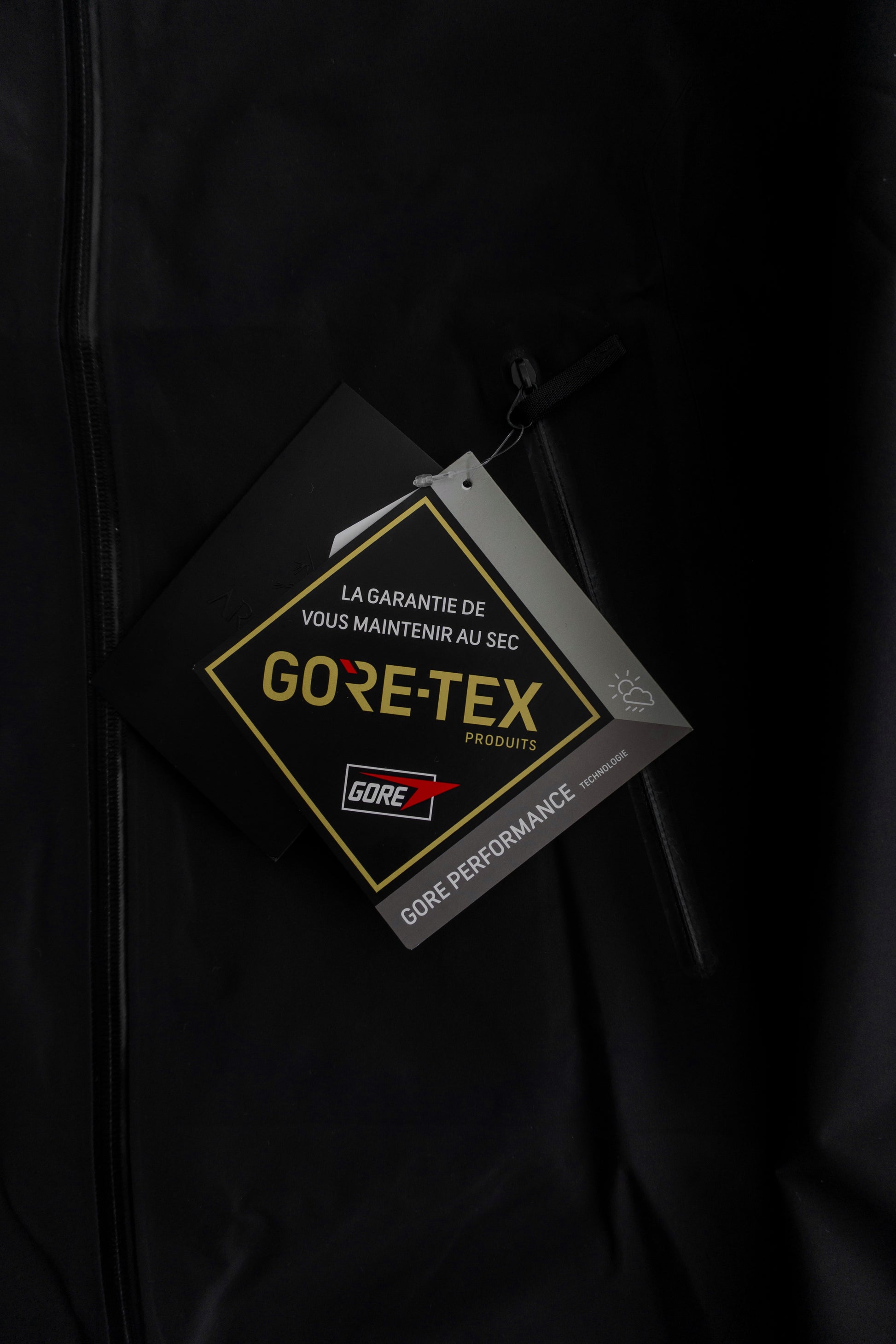 (M) ARC’TERYX BETA LT GORETEX JACKET (NEW)