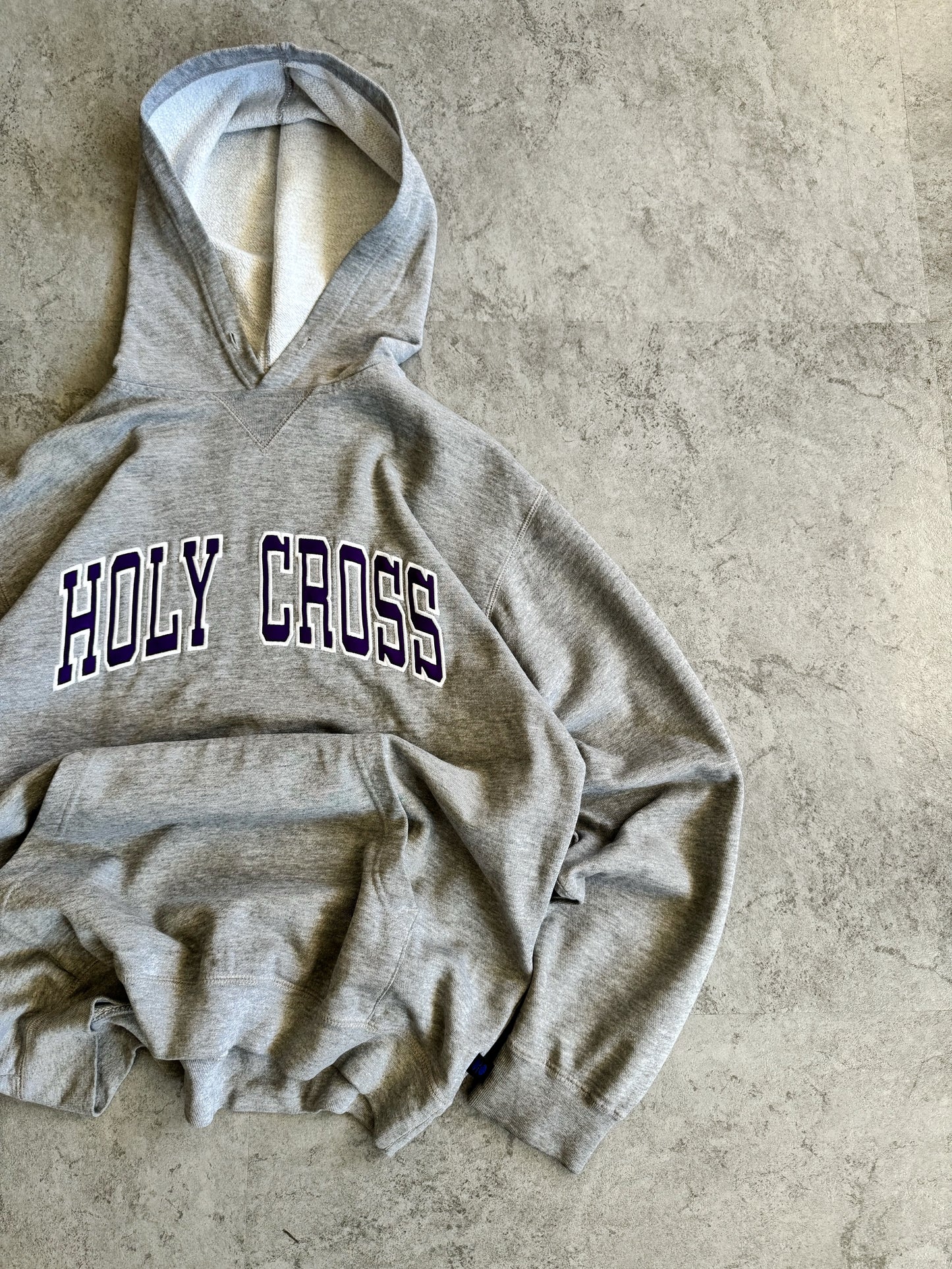 (M) 00’s Vintage Holy Cross Hoodie