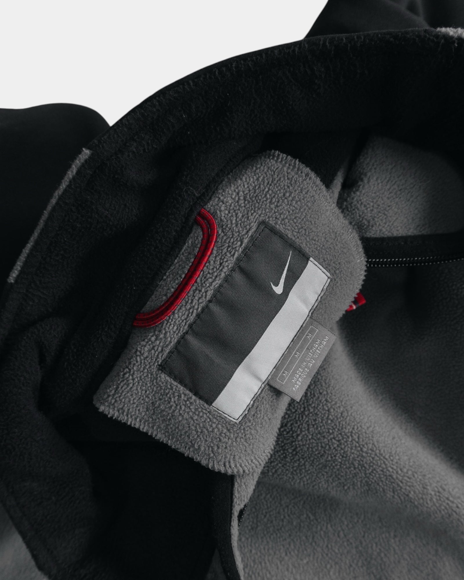 (M) 00’S VINTAGE NIKE FLEECE JACKET