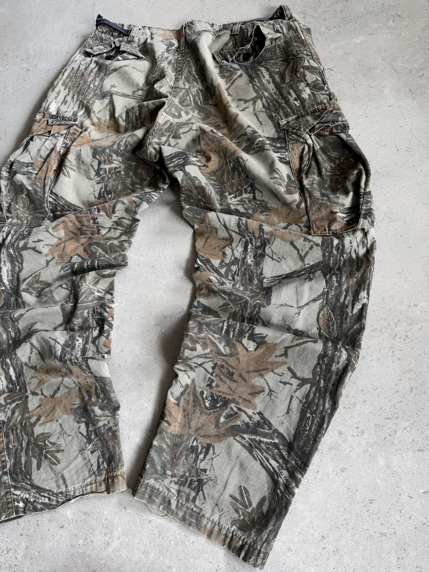 VINTAGE REALTREE CAMO PANTS (36x32)