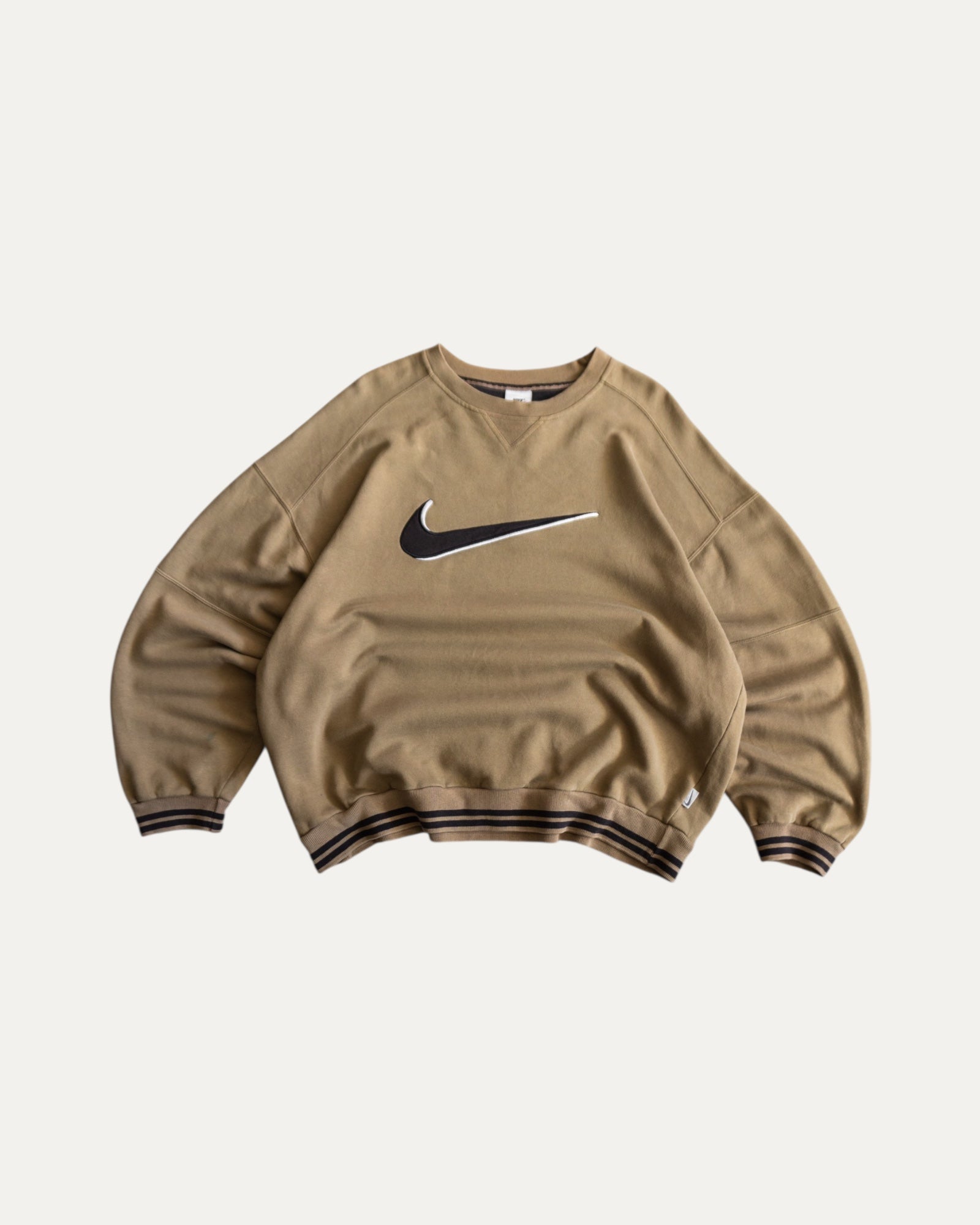 (FIT L) 90’S VINTAGE NIKE CREWNECK