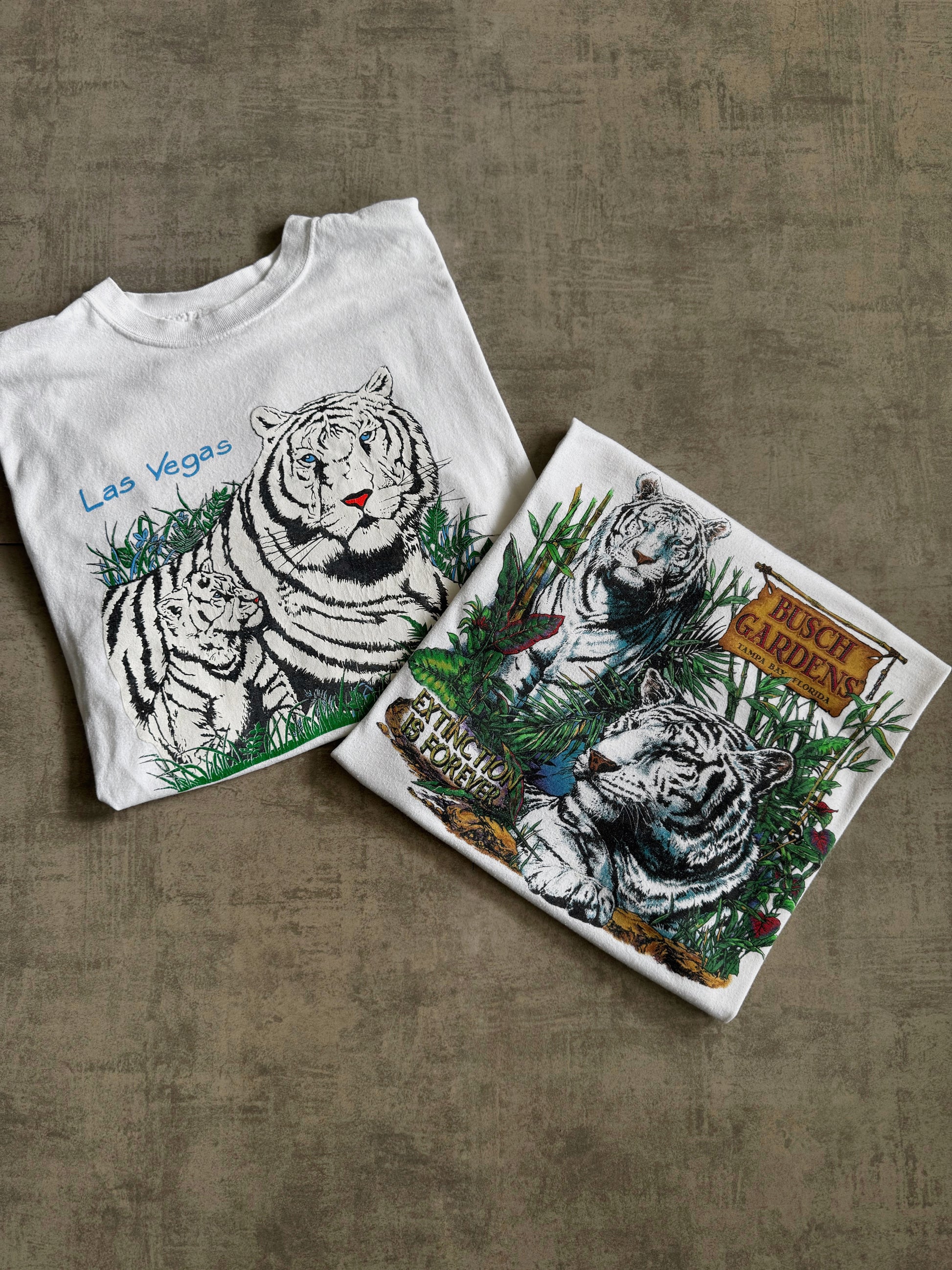 (BOXY M) 90’S VINTAGE BUSCH GARDENS ANIMAL ART TEE