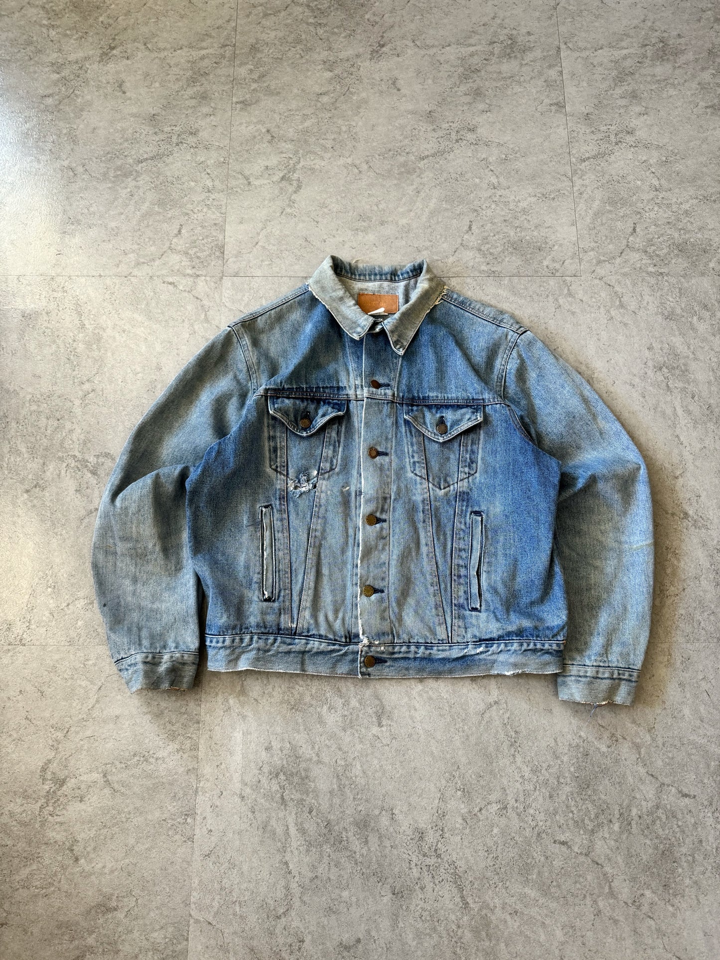 (M/L) Vintage Denim Jacket