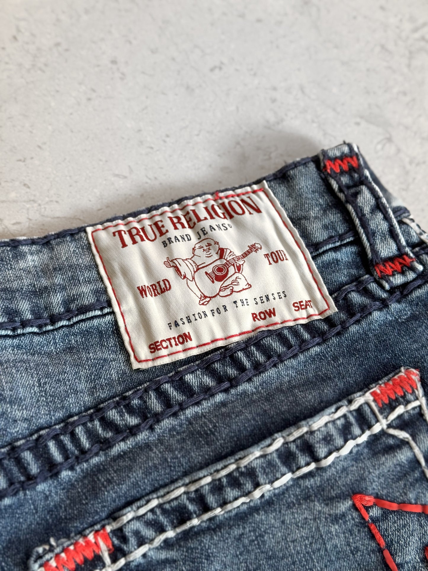 VINTAGE TRUE RELIGION SHORT - 33