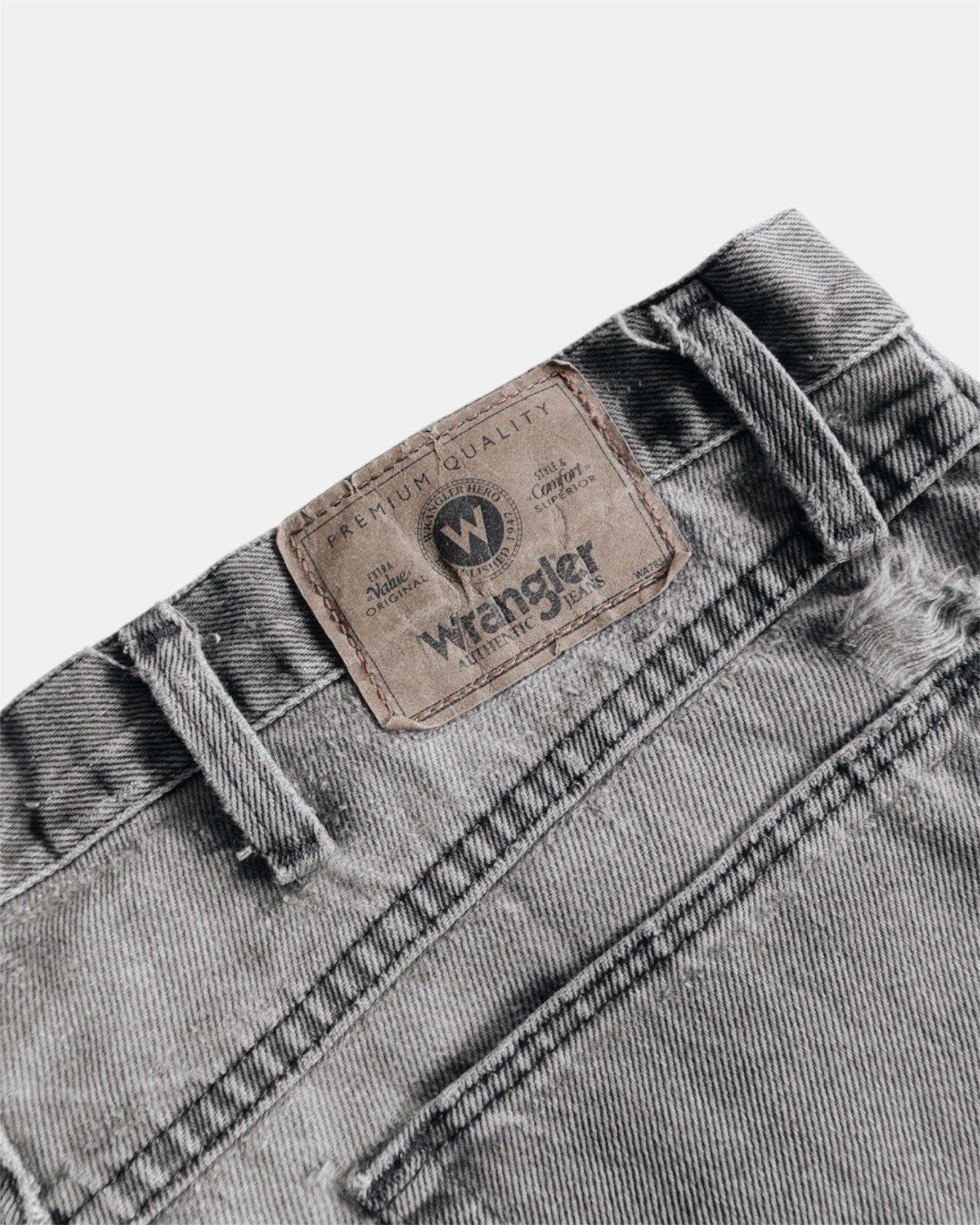 VINTAGE WRANGLER FADED JORT - 34