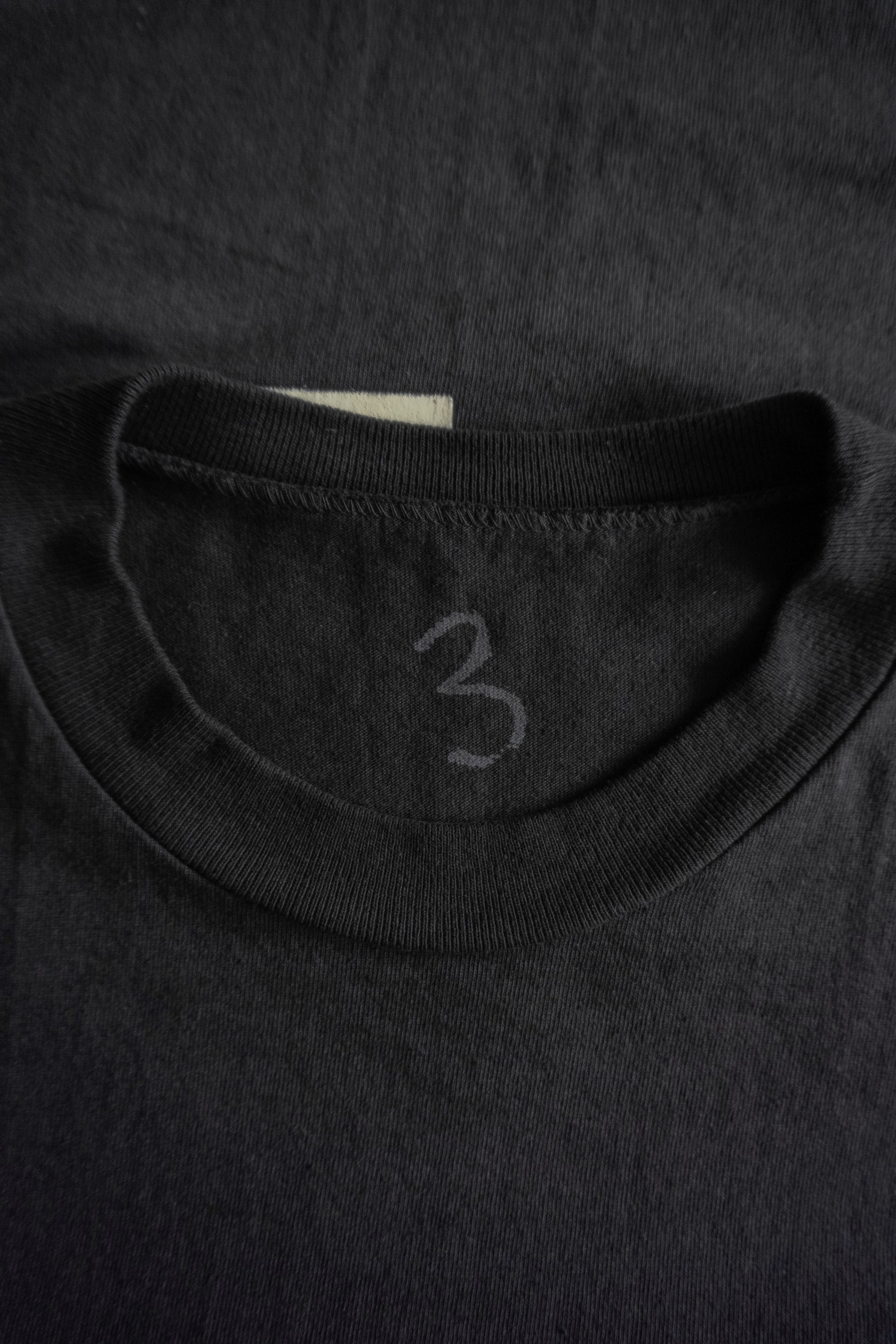 (BOXY L) KANYE WEST VULTURES ONE BOX TEE