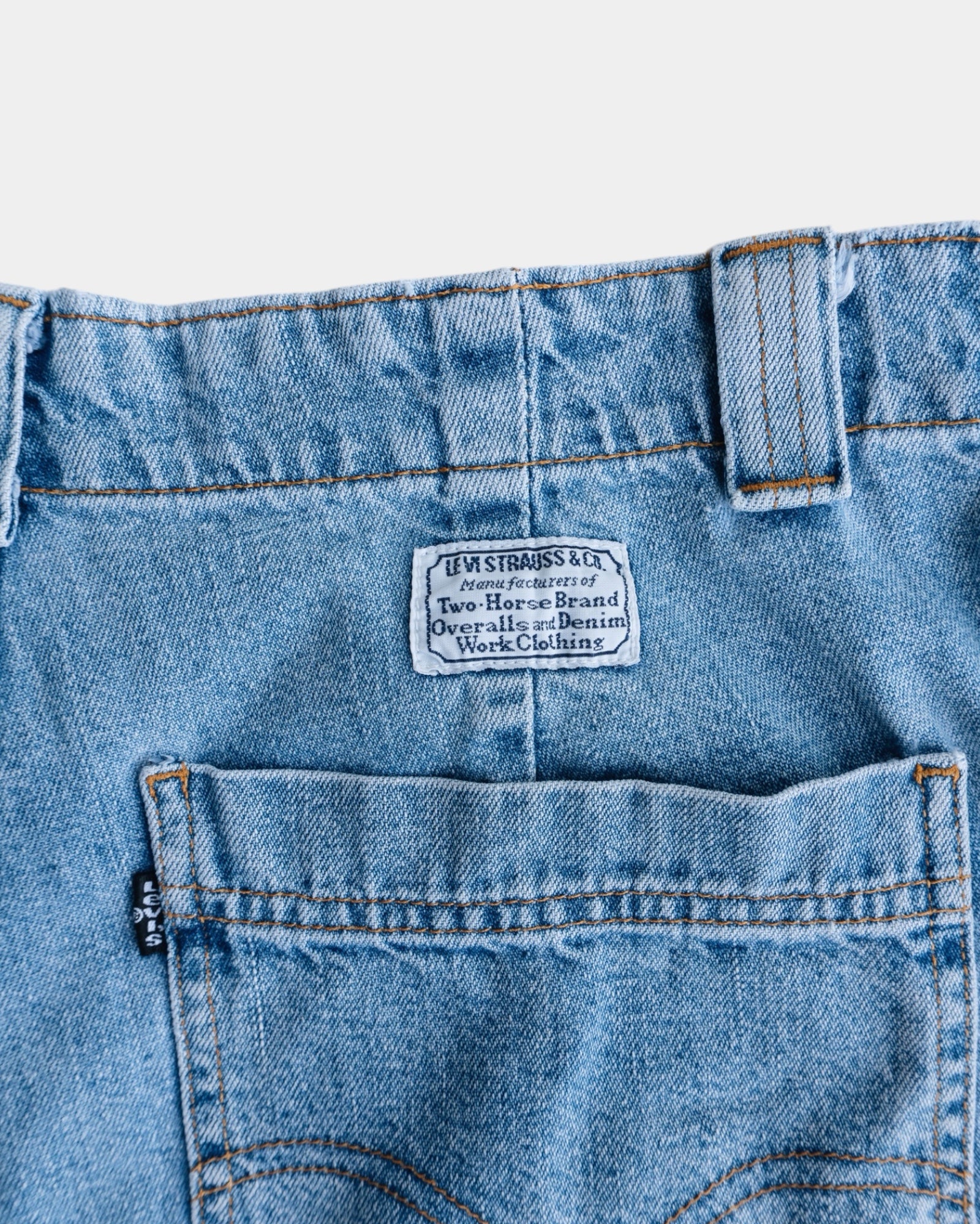 VINTAGE LEVIS DENIM CARPENTER SHORT - 38 WOMEN