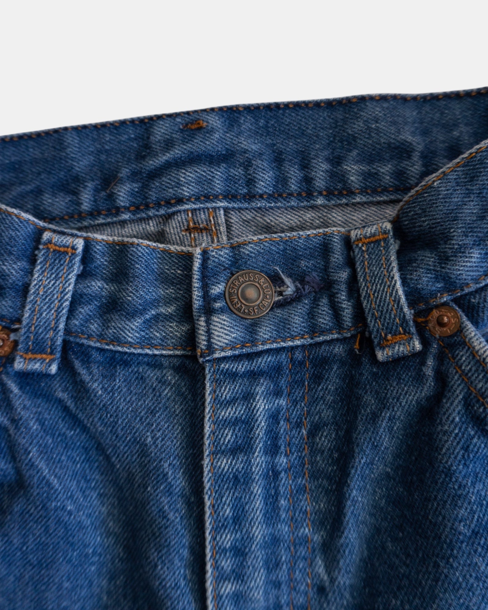 1980’S VINTAGE 939 LEVIS WOMEN’S WAIST JEANS - 28x28