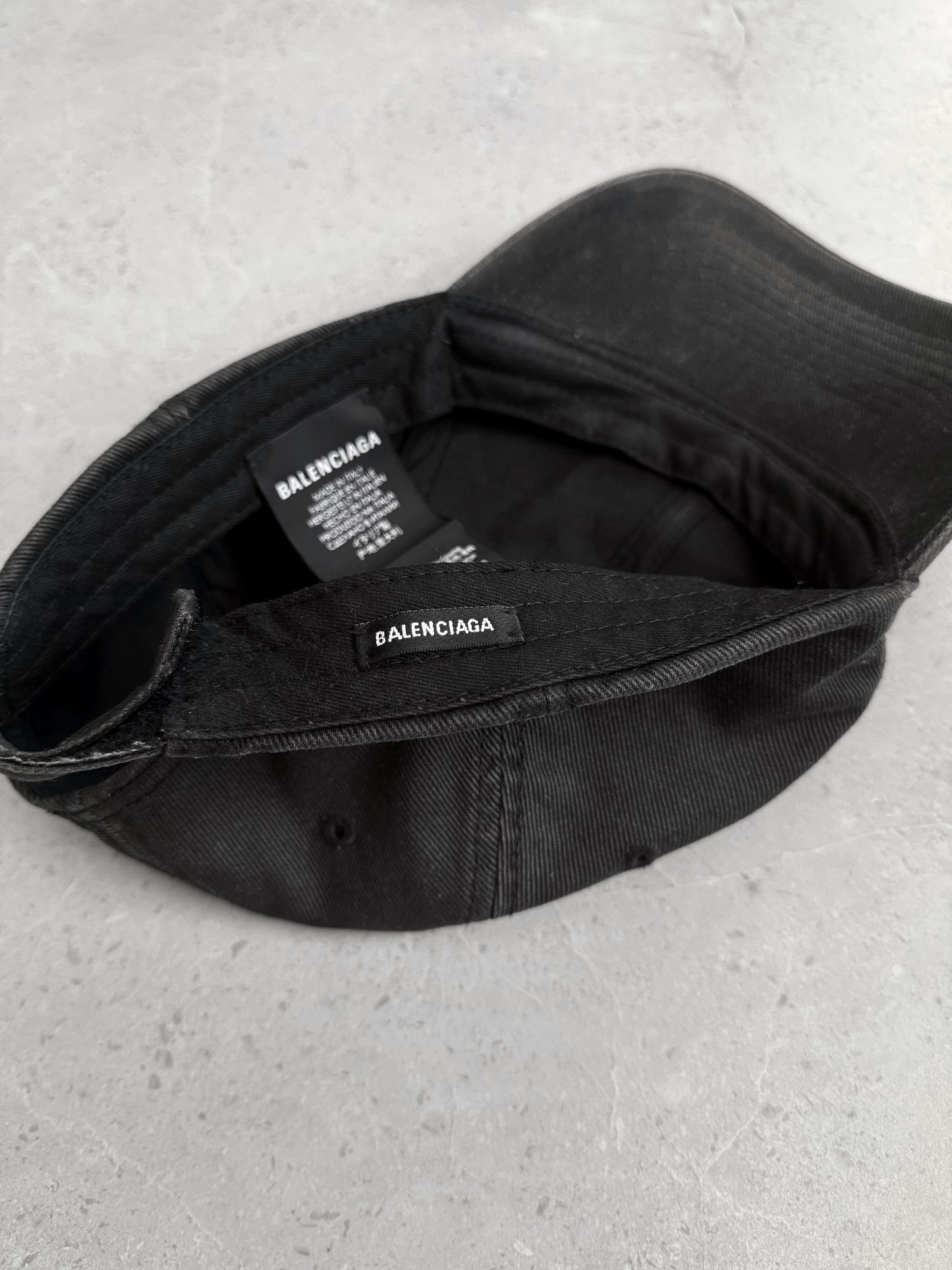 BALENCIAGA HAT