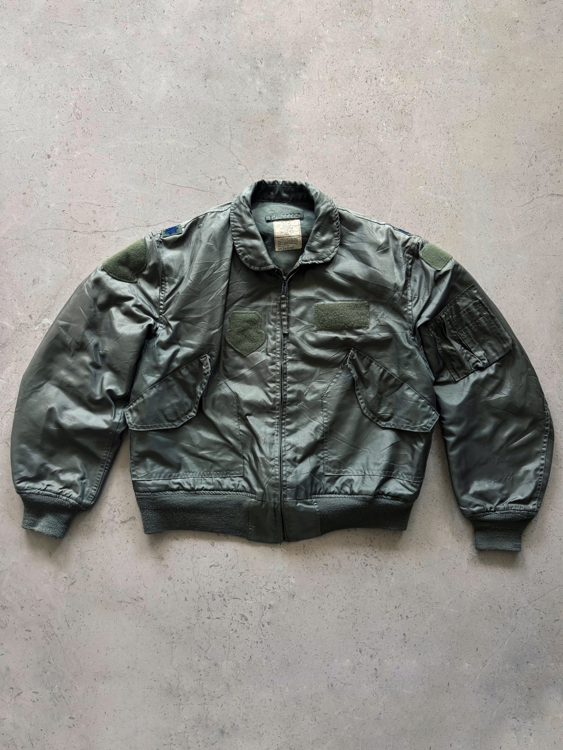 (L) 1980’S VINTAGE USAF CWU-45/P FLIGHT JACKET