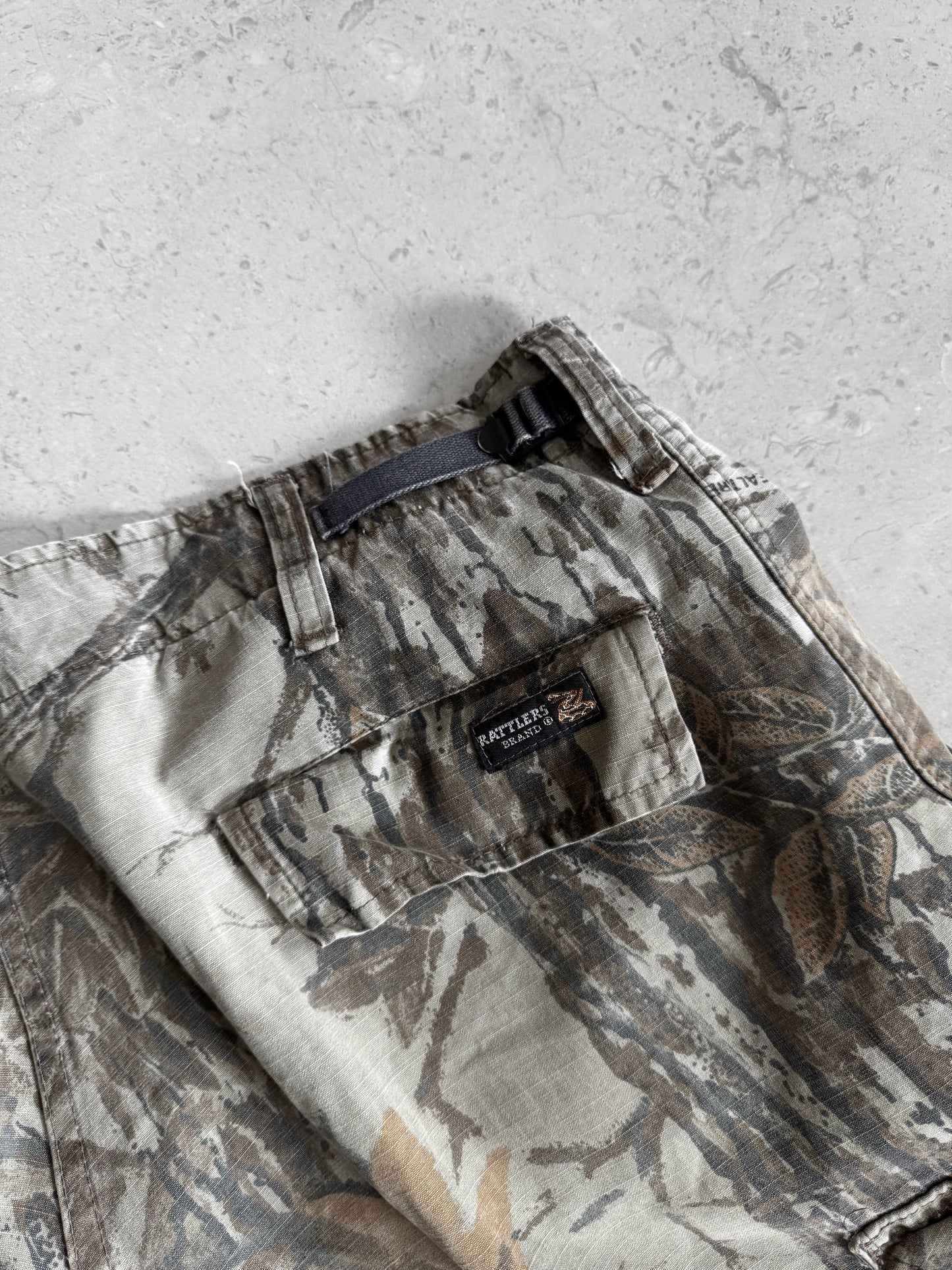 VINTAGE REALTREE CAMO PANTS (36x32)