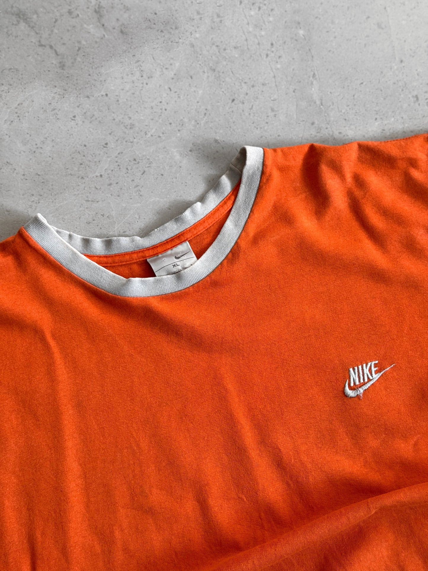 (L-XL) 2000’S VINTAGE NIKE ORANGE TEE