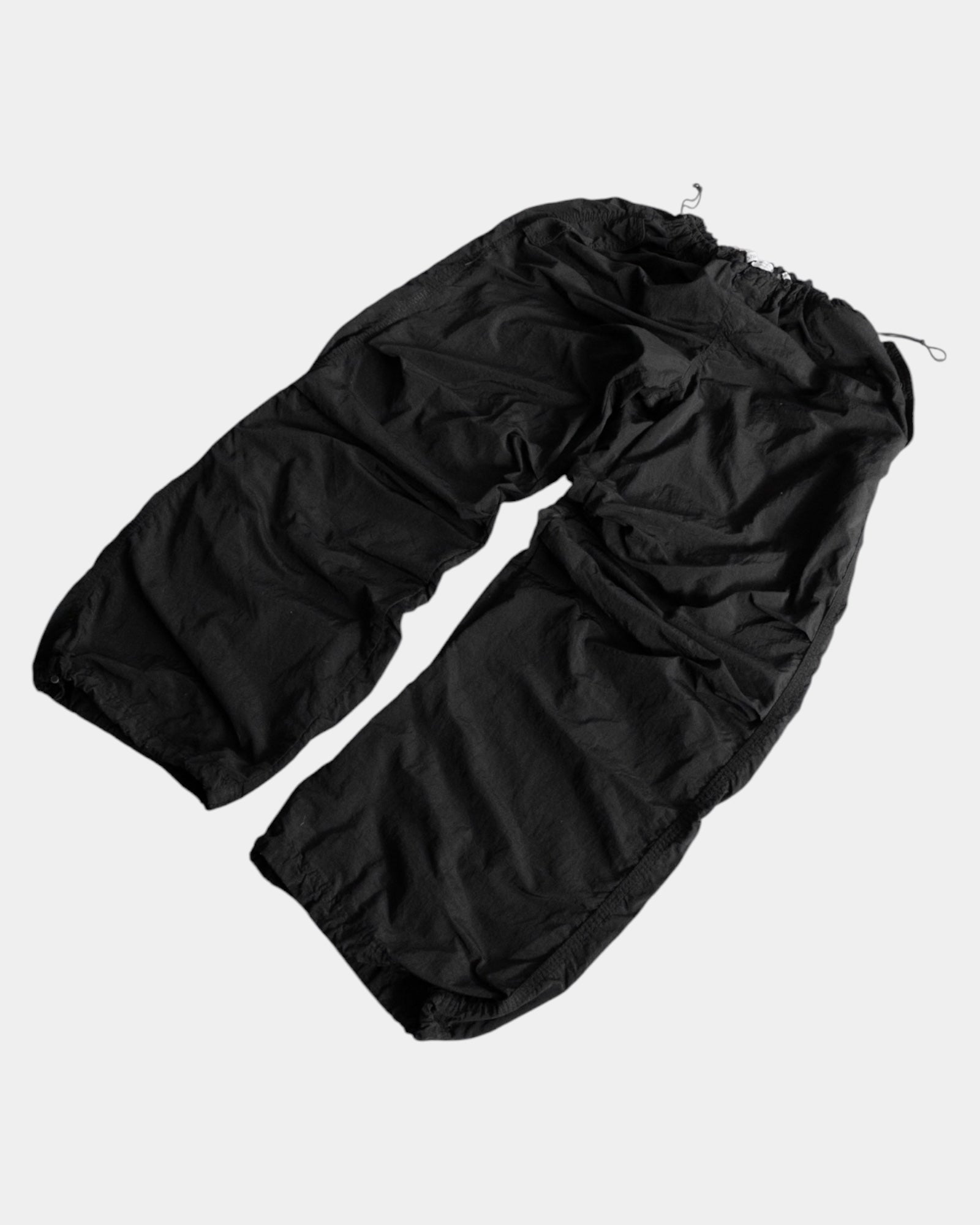 BLACK PARACHUTE PANTS - M