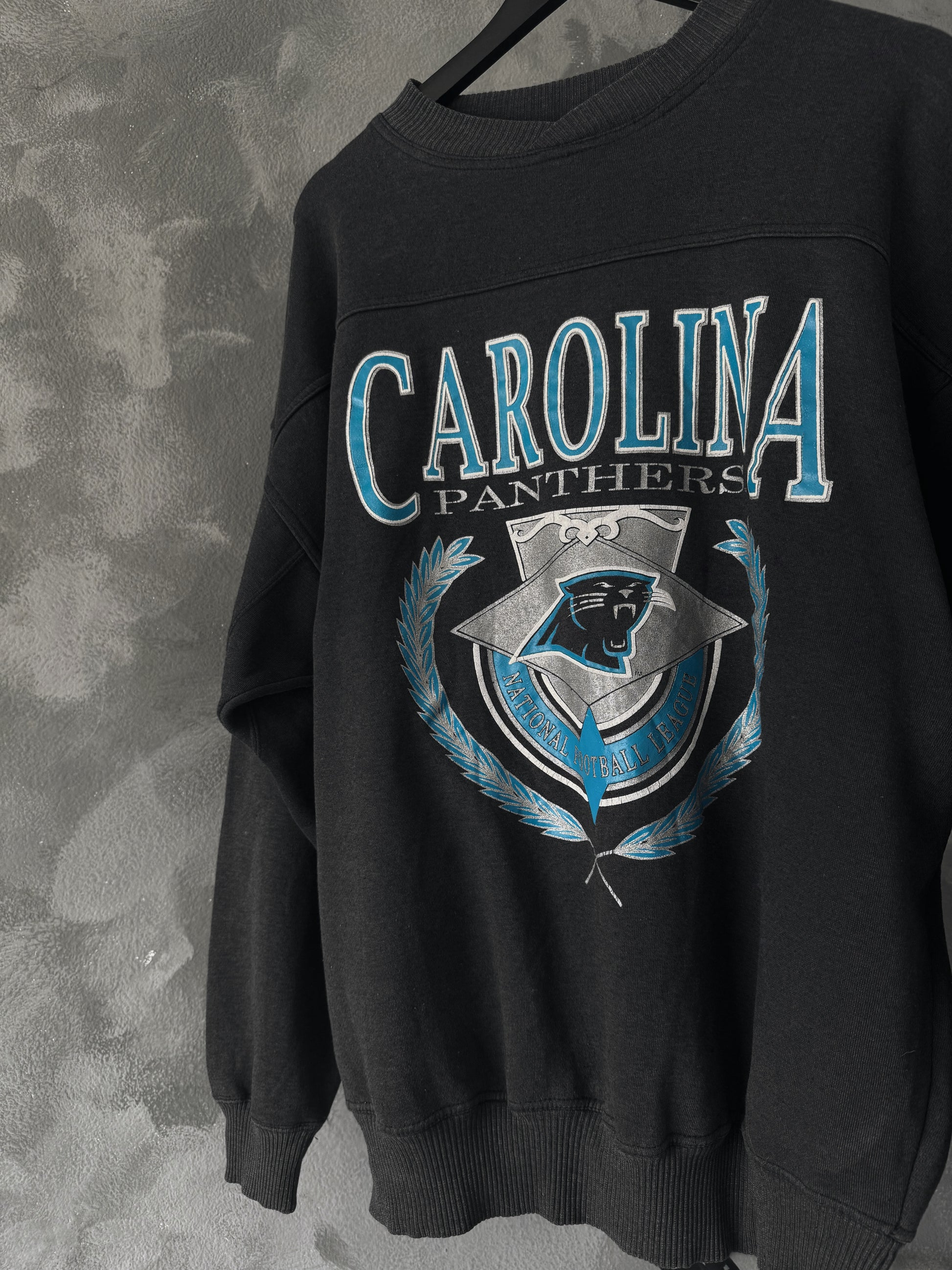 (L) 90’S VINTAGE CAROLINA PANTHERS FADED CREWNECK