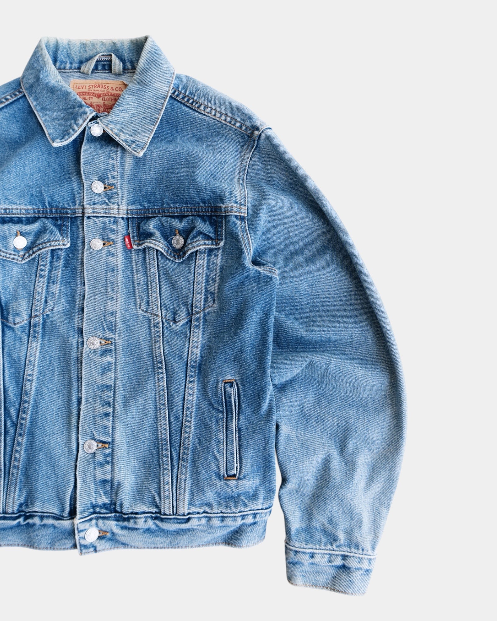 (M) VINTAGE LEVIS DENIM TRUCKER JACKET