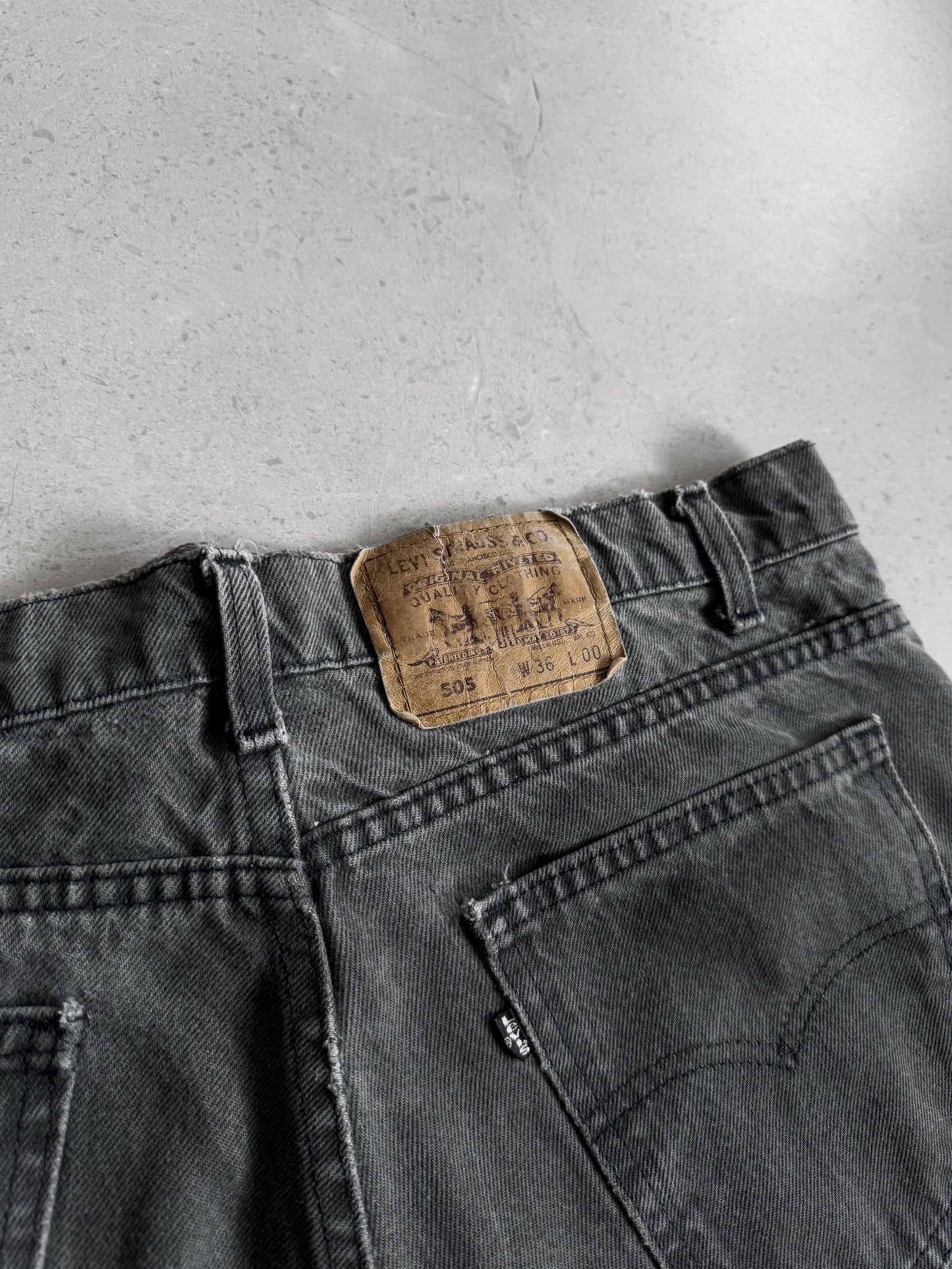 VINTAGE 506 LEVIS TAB SILVER SHORT - 36