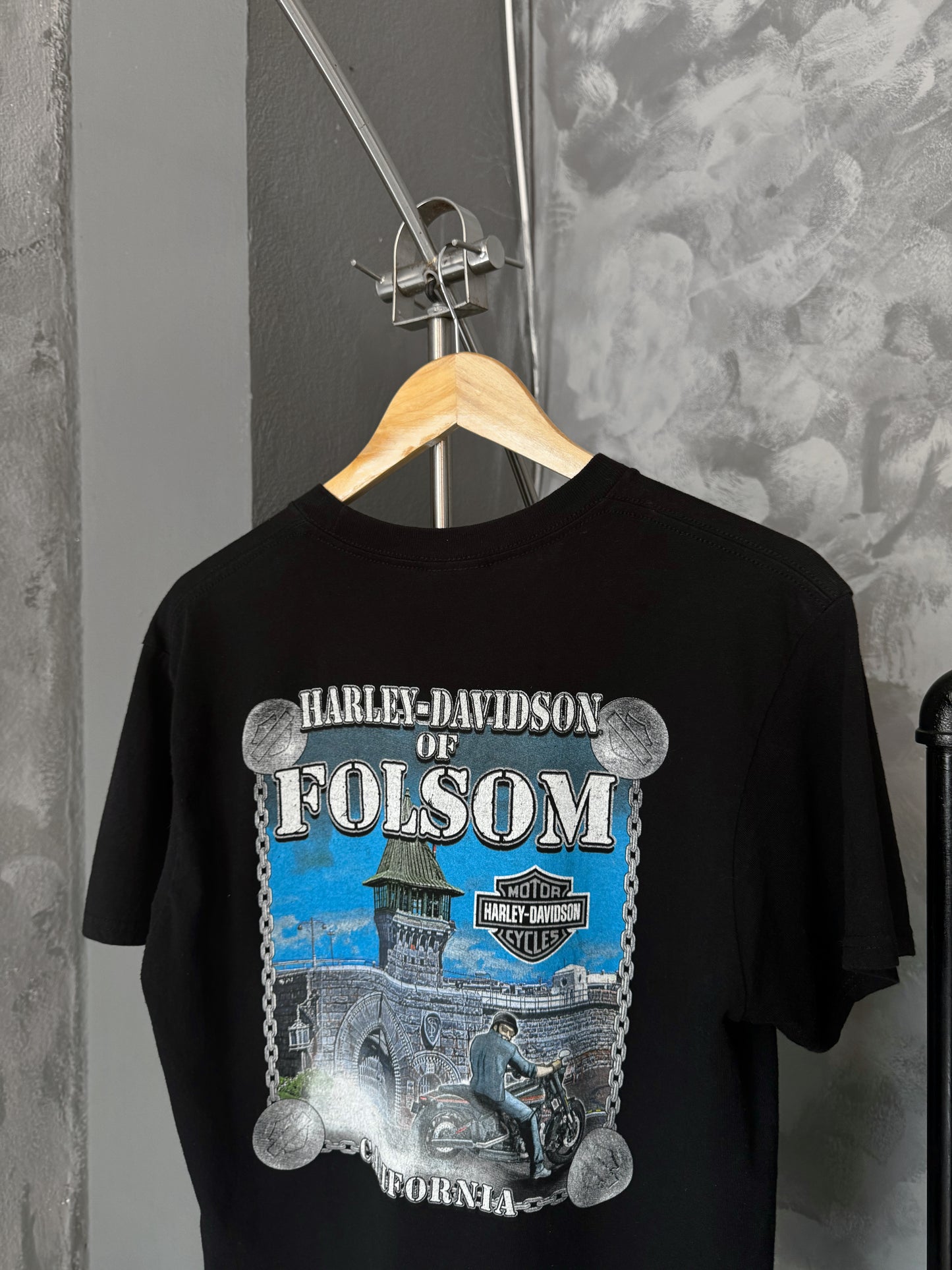 (M) HARLEY DAVIDSON FOLSOM TEE