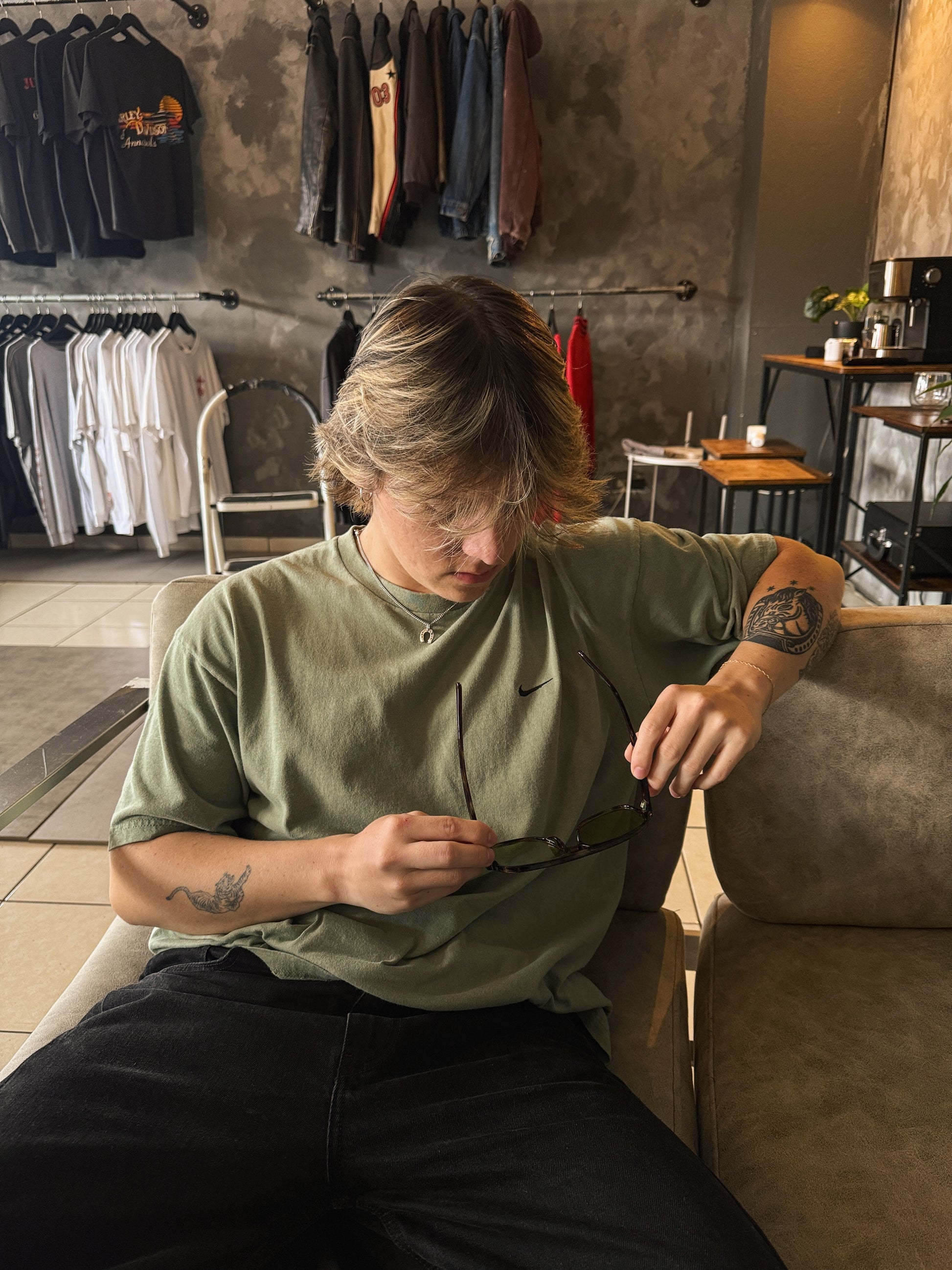 (L) 2000’S VINTAGE NIKE GREEN FOREST TEE