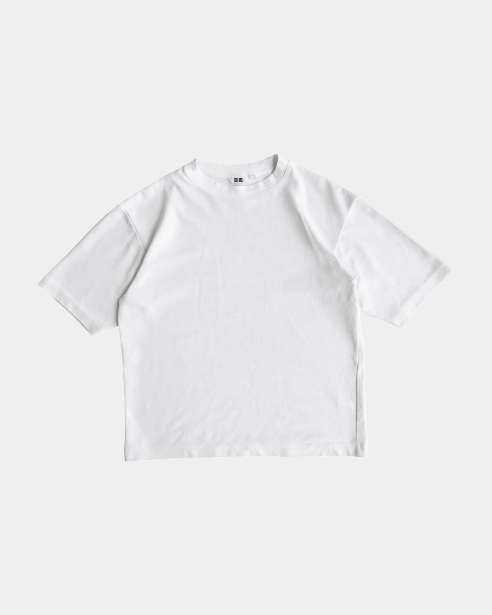 (S) UNIQLO WHITE TEE