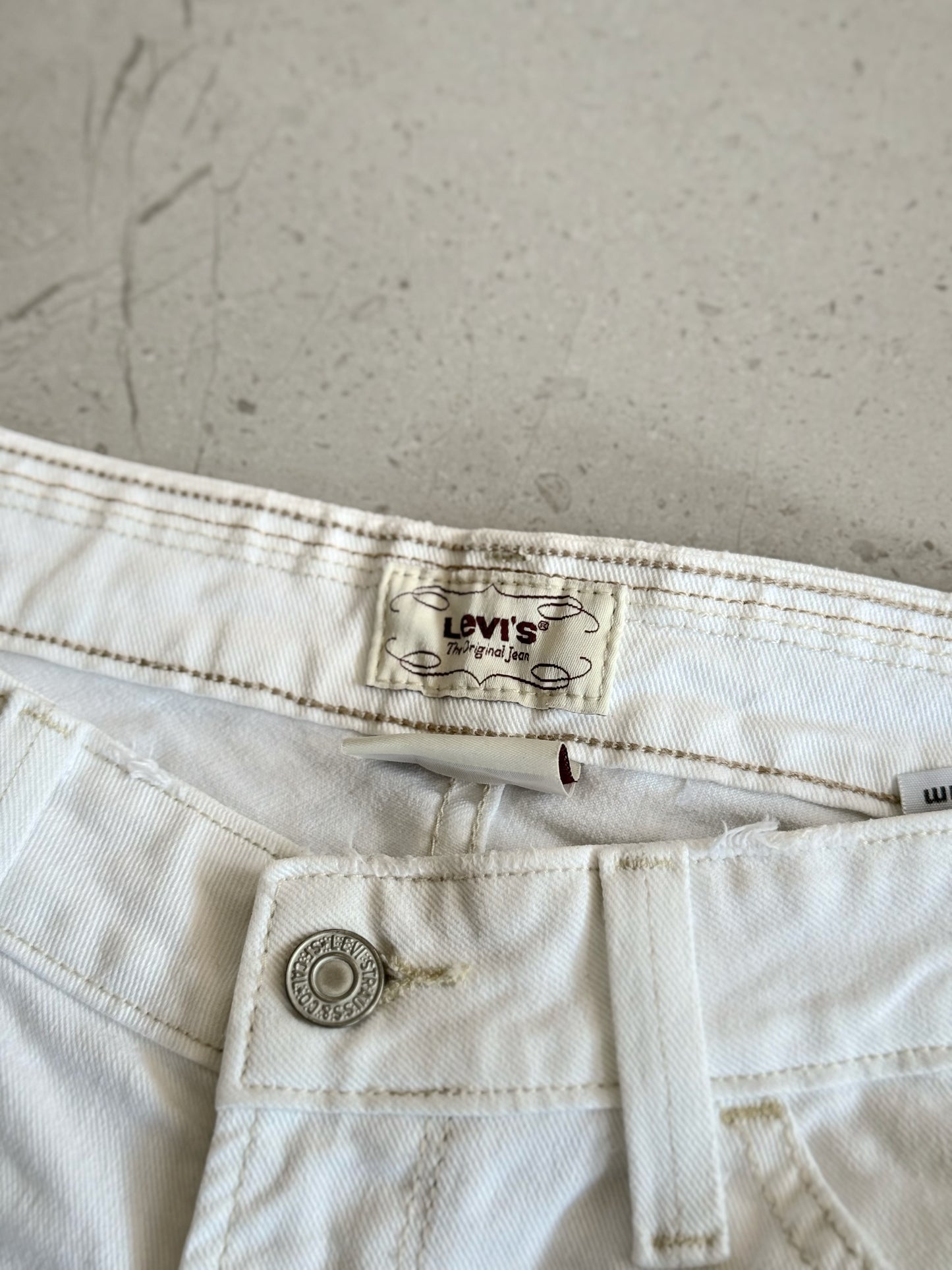 Vintage Levi’s Women White Pants