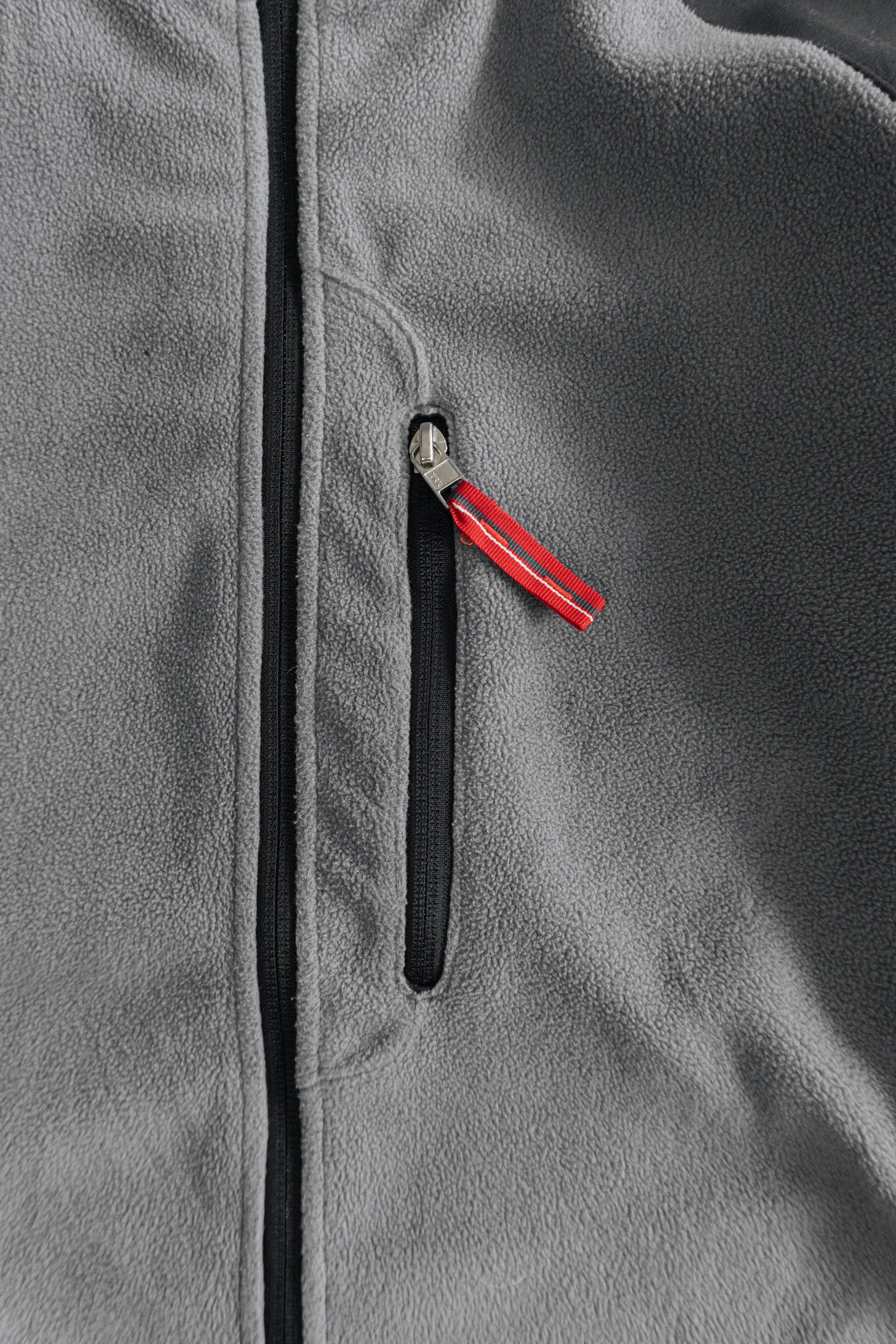 (M) 00’S VINTAGE NIKE FLEECE JACKET