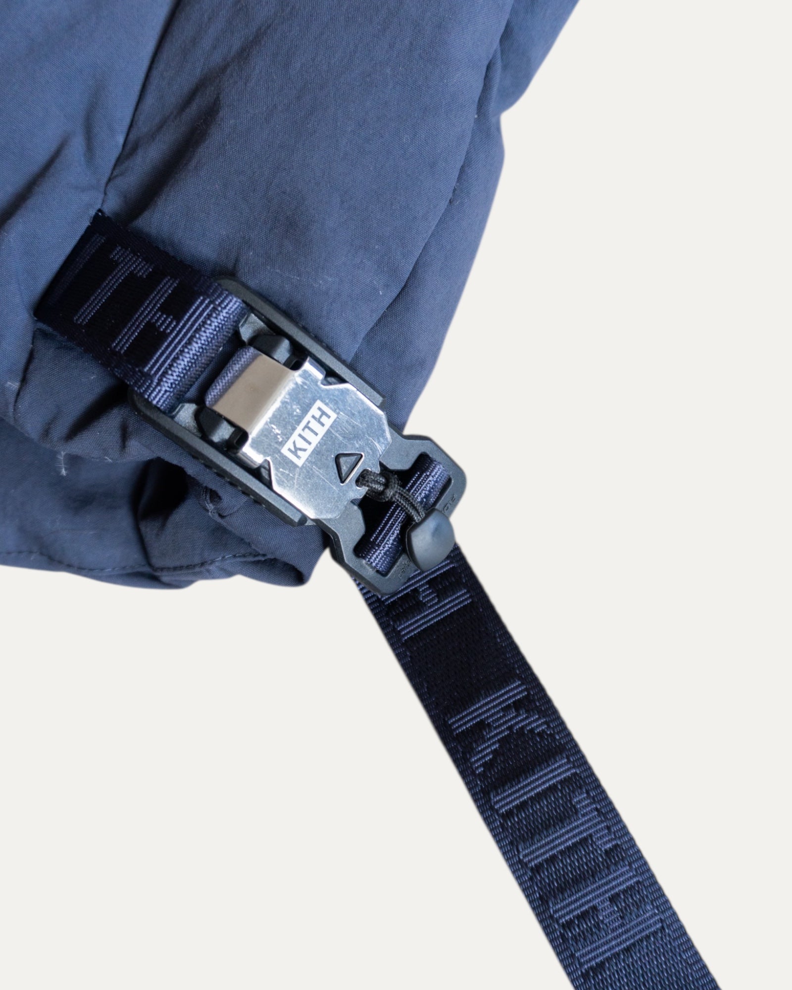 (FIT M) KITH NAVY PUFFER JACKET