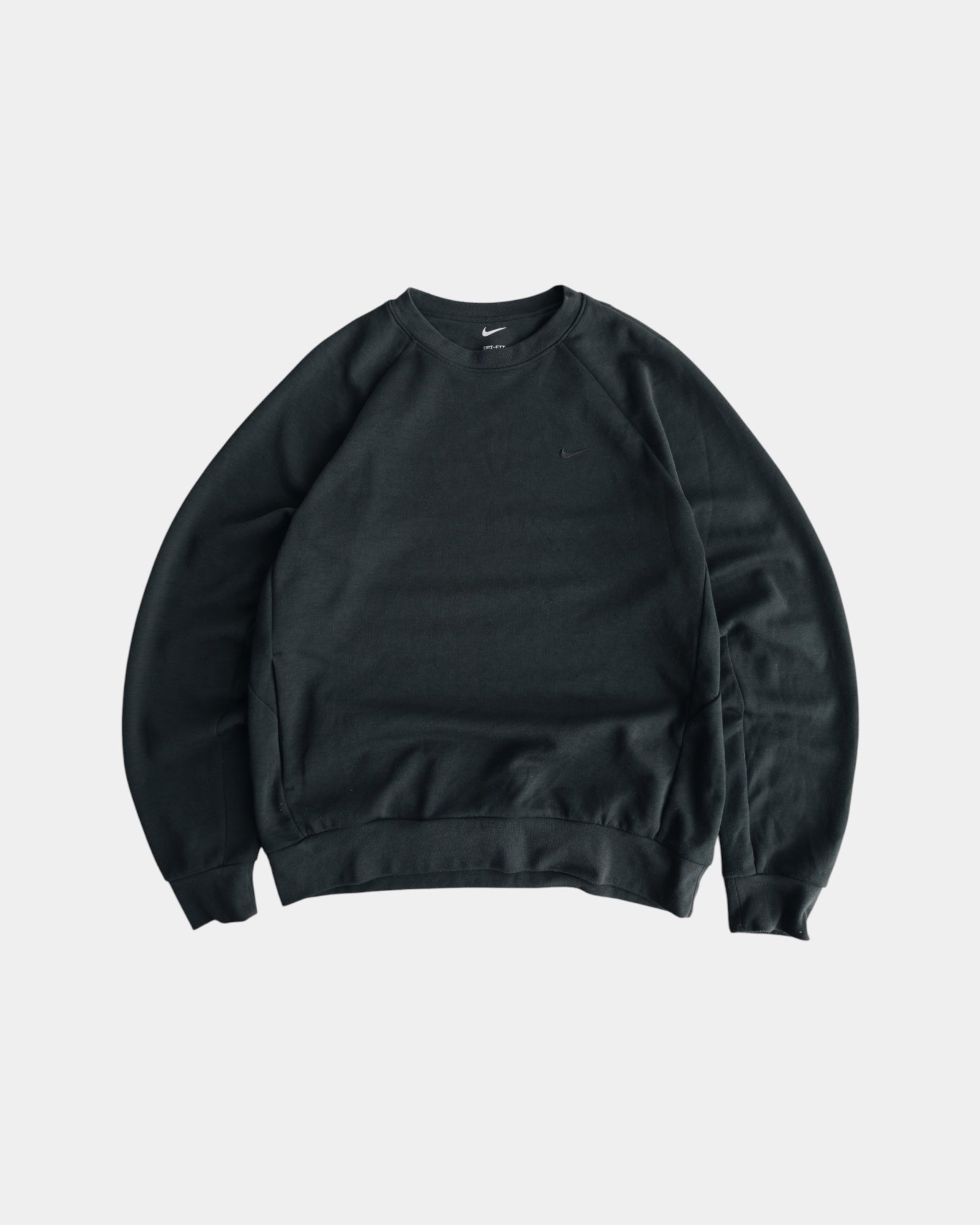 (M) VINTAGE NIKE DRI-FIT CREWNECK