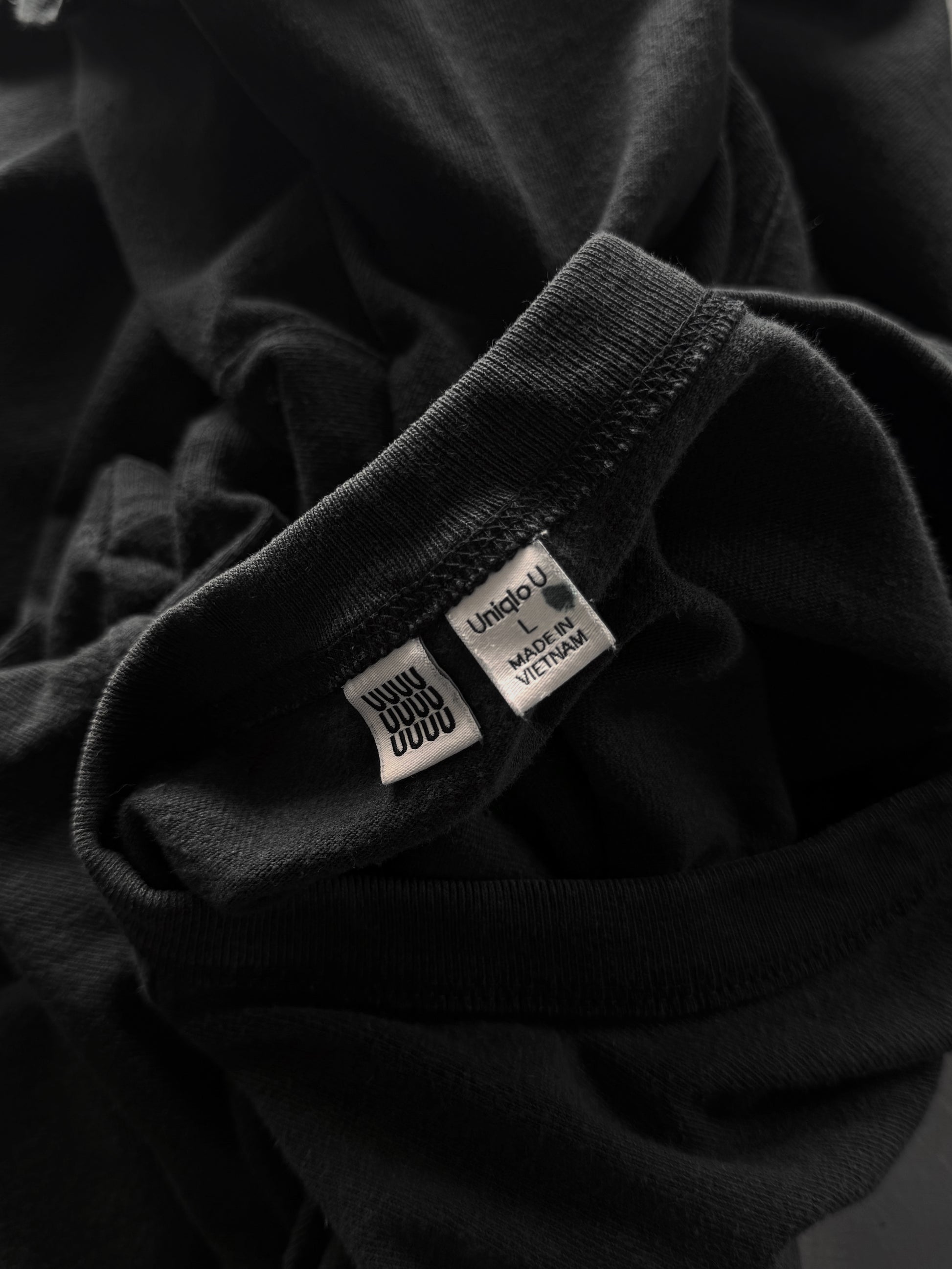 (L) UNIQLO BLANK TEE