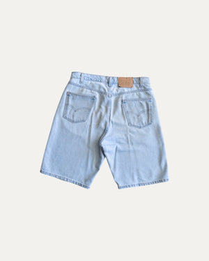 90’S VINTAGE LEVIS WHITE TAG SHORT