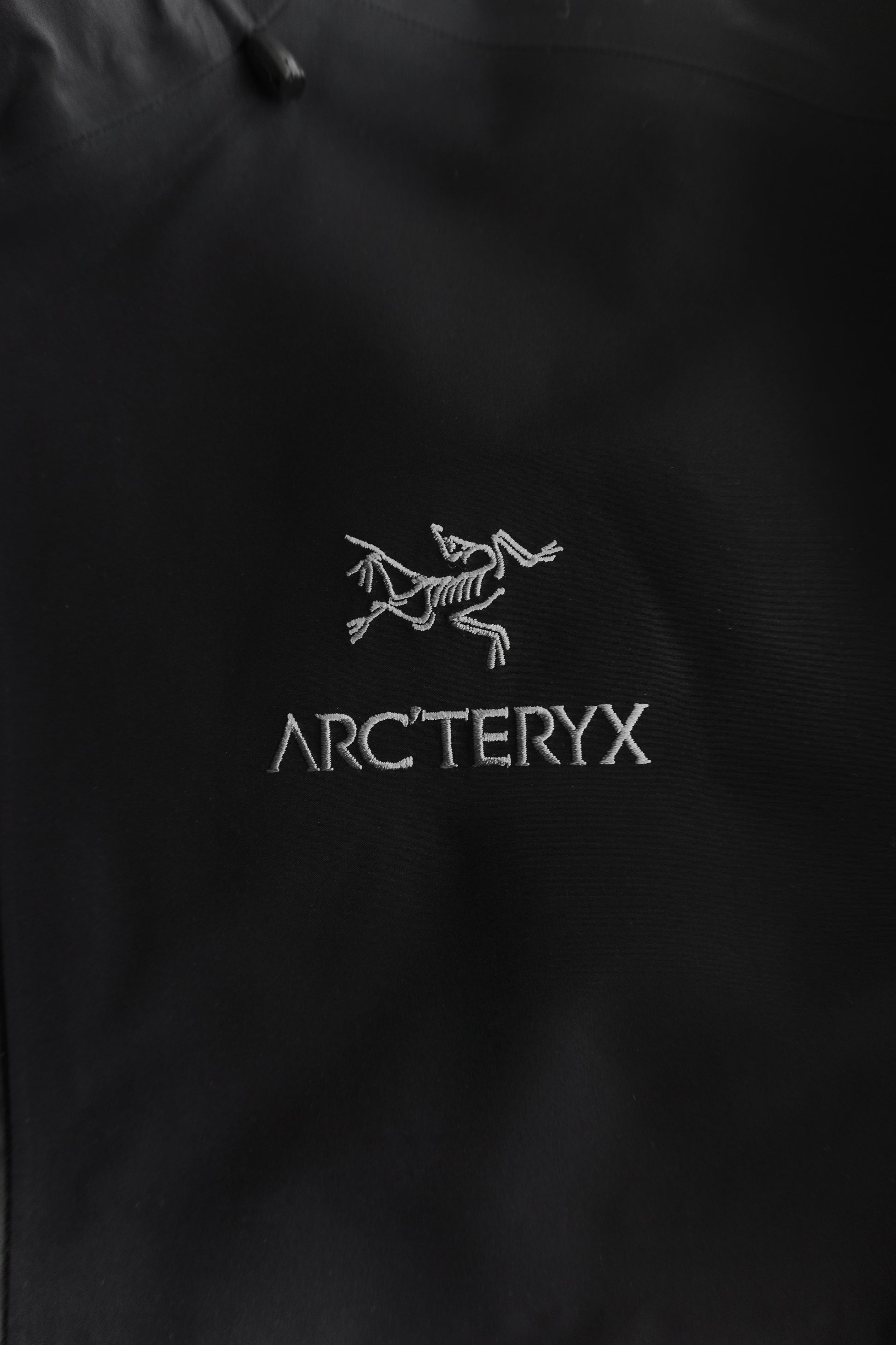(M) ARC’TERYX BETA LT GORETEX JACKET (NEW)