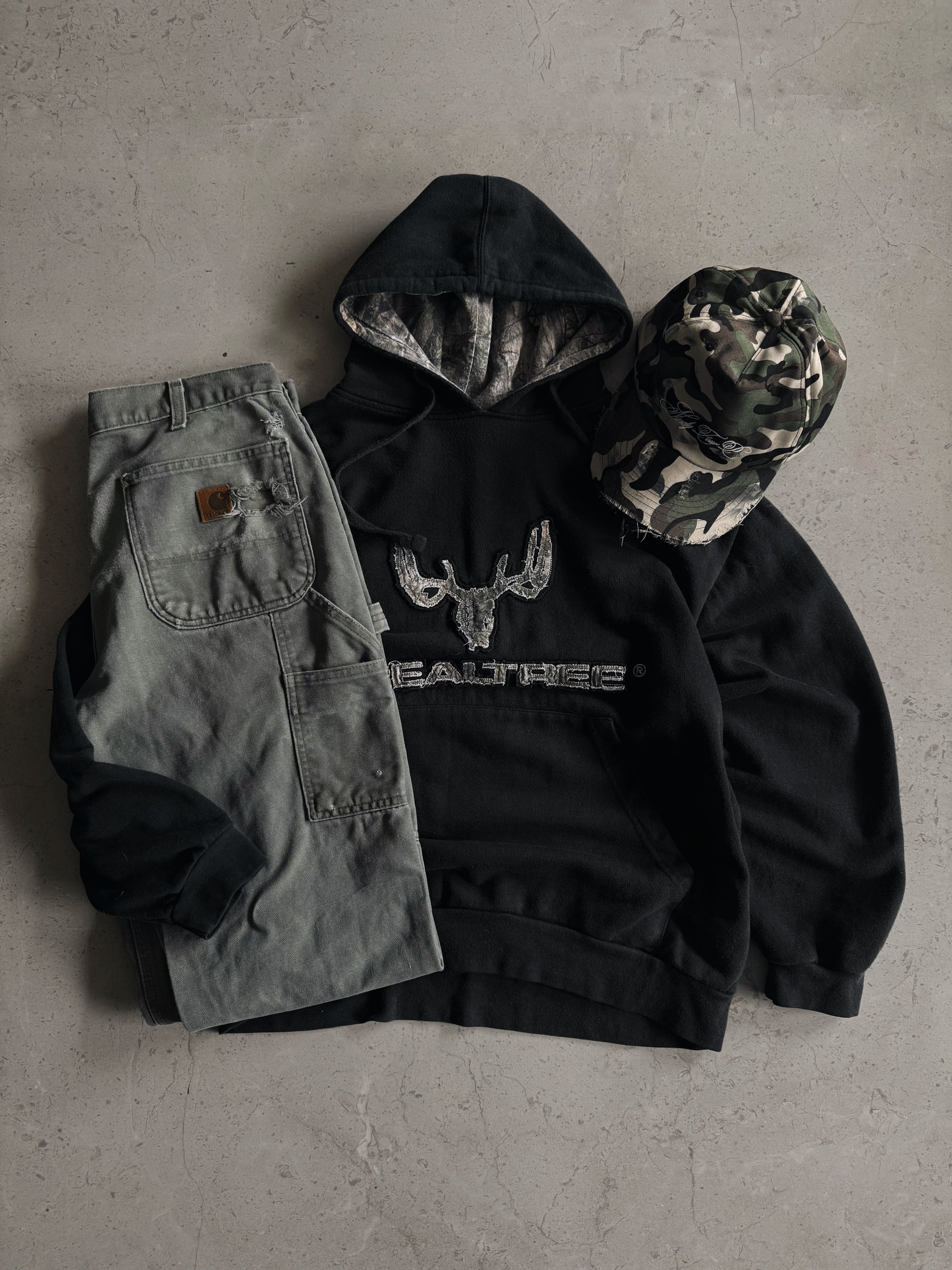 (L) VINTAGE REALTREE CAMO BLACK HOODIE