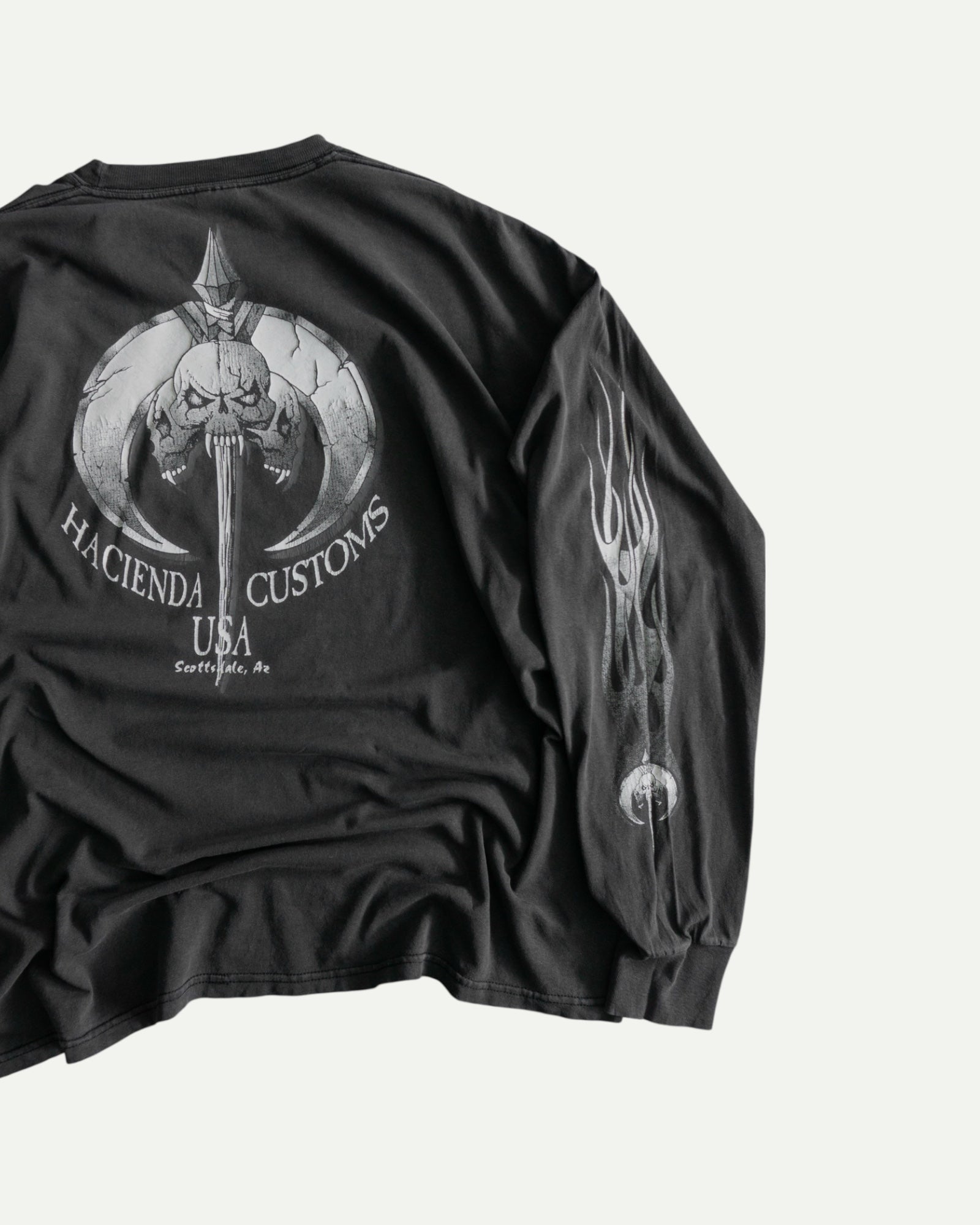 (XL) VINTAGE SKULL FLAMES FADED LONG SLEEVE