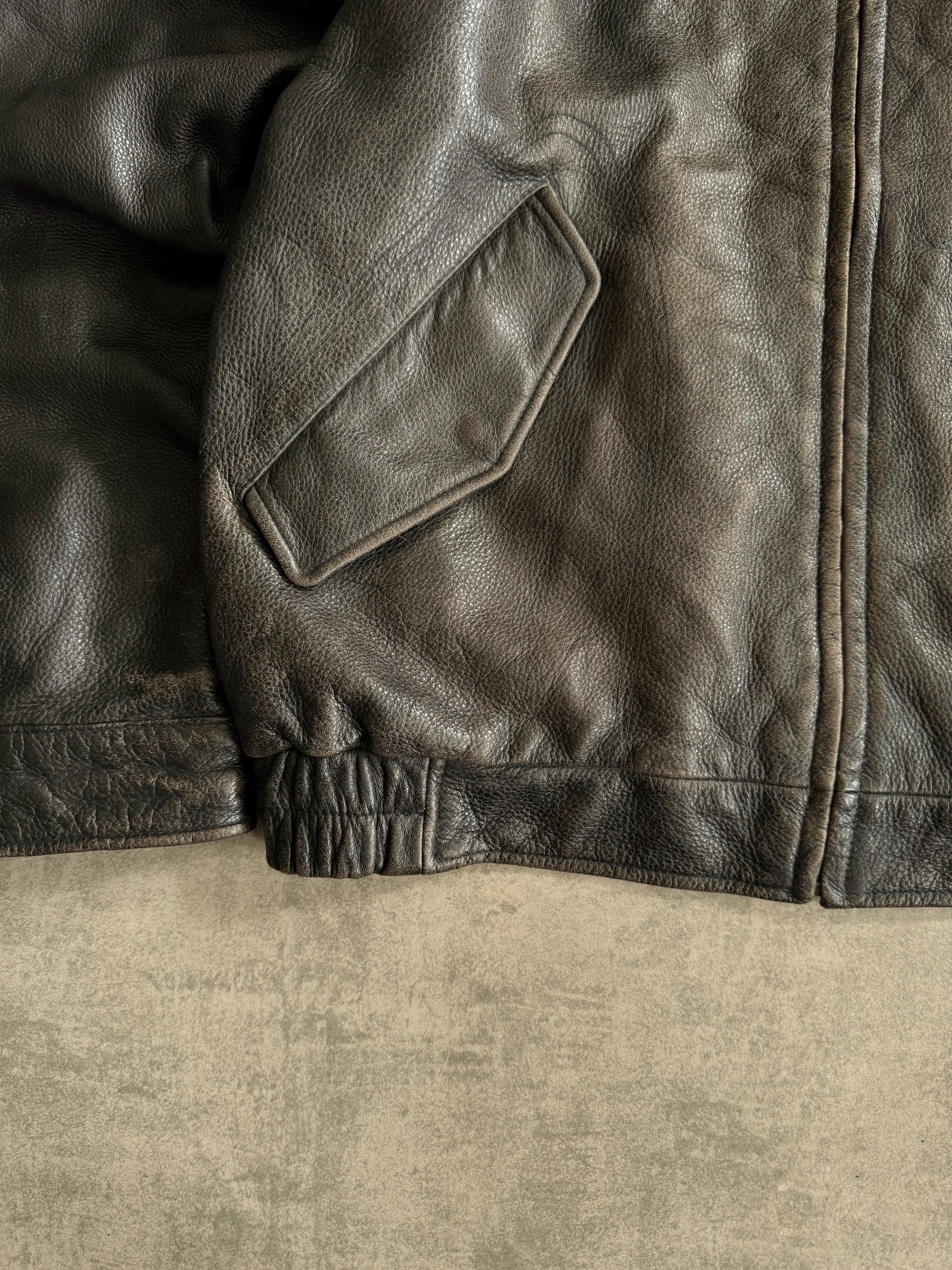 (M) VINTAGE EDDIE LEGEND AMAZING FADED BOMBER LEATHER JACKET