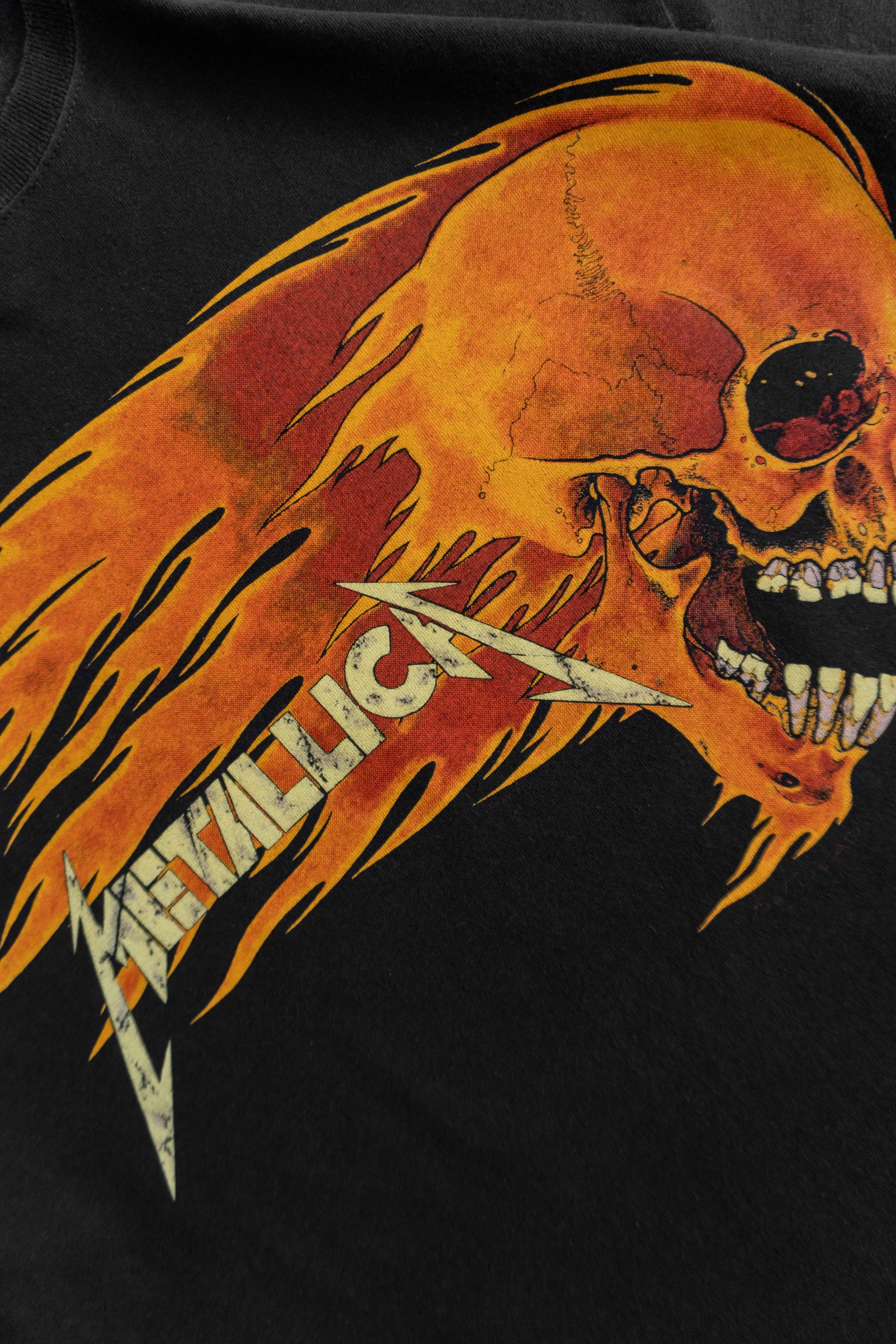 (M) 2000’S VINTAGE METALLICA PUSHEAD FLAMING SKULL BAND TEE