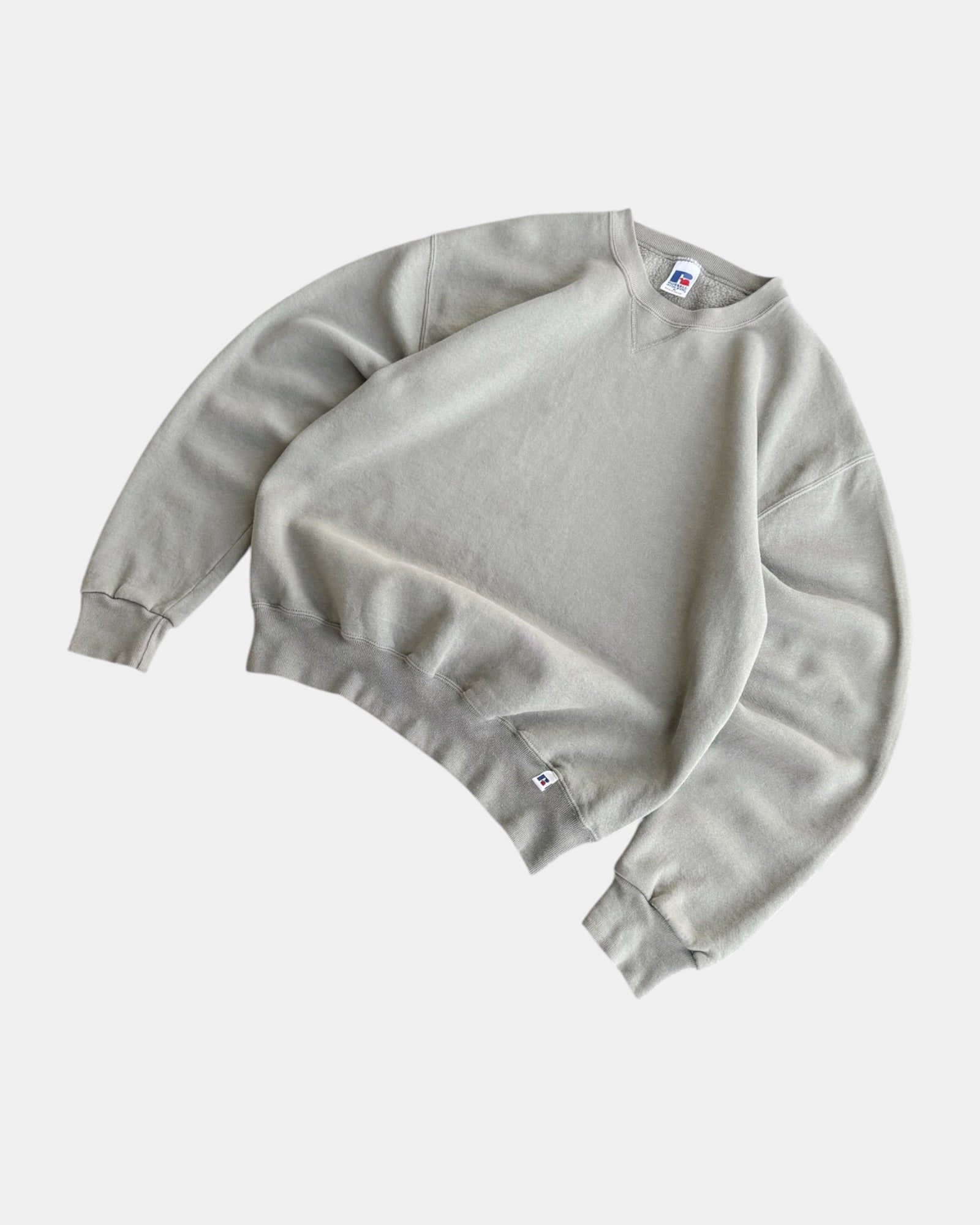 (M) 00’S VINTAGE RUSSELL CREWNECK