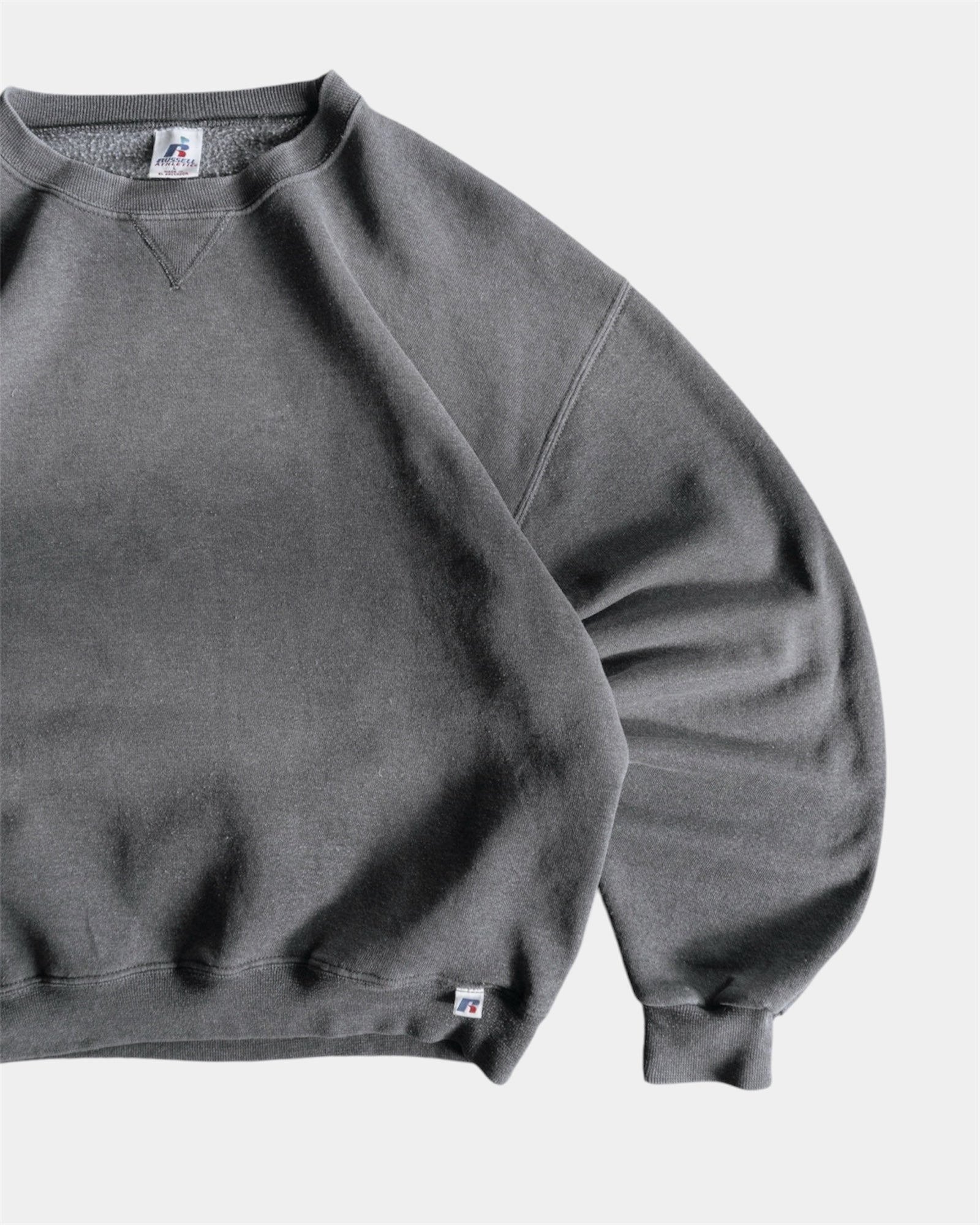 (BOXY L) VINTAGE RUSSELL SUN FADED CREWNECK