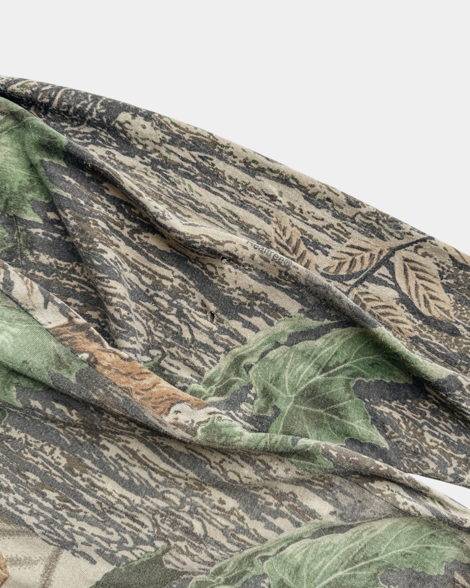 (L) VINTAGE REALTREE CAMO RINGER LONG SLEEVE