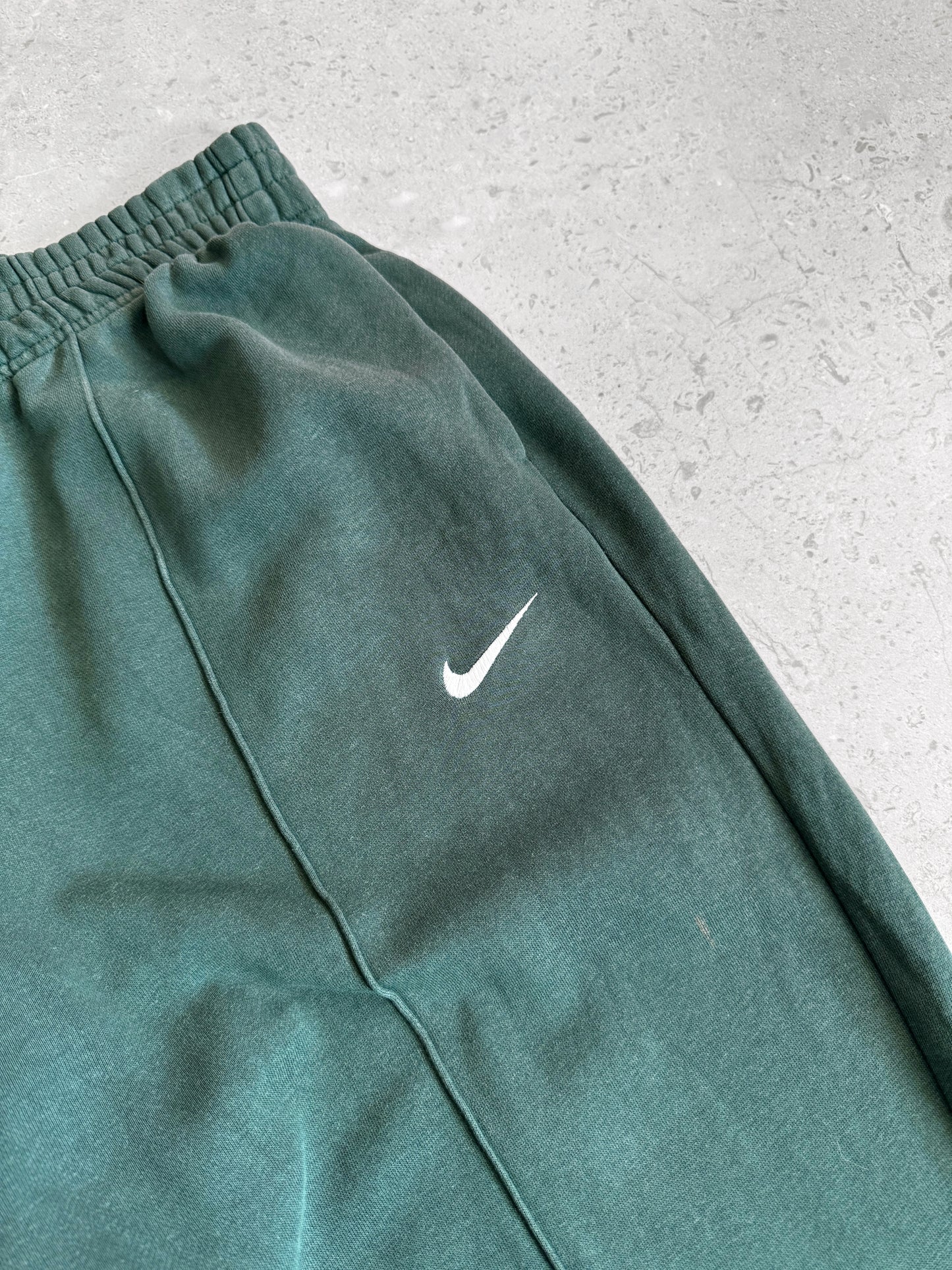 NIKE BAGGY BUZO PANTS