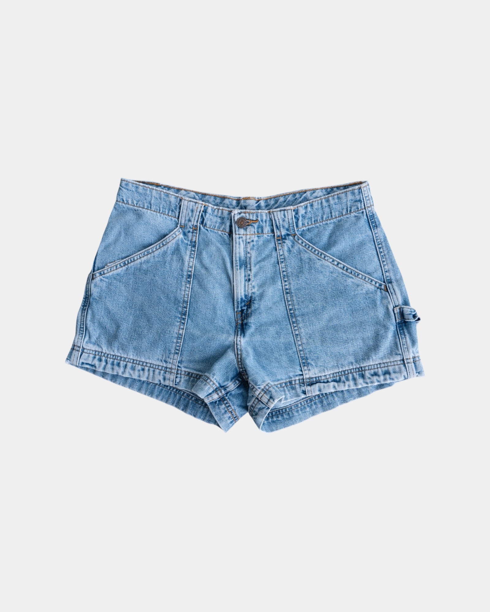 VINTAGE LEVIS DENIM CARPENTER SHORT - 38 WOMEN
