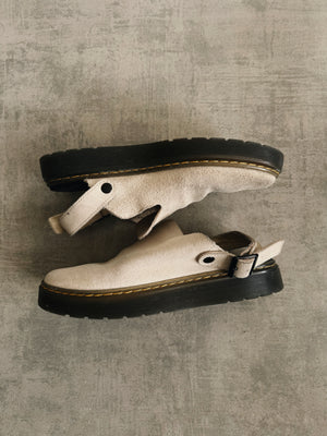 DR. MARTENS CARLSON SLIPPERS